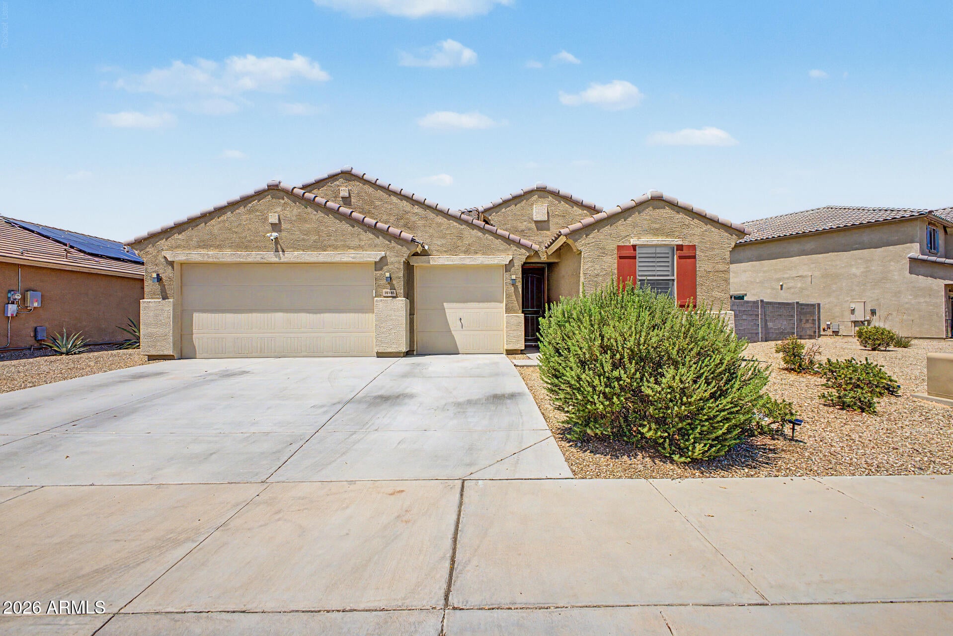 18146 W ROBIN Lane