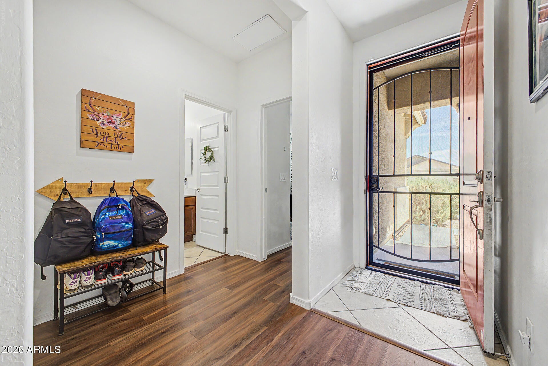 18146 W ROBIN Lane