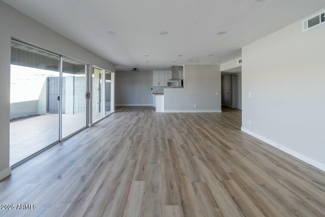 6767 N 7TH Street 123