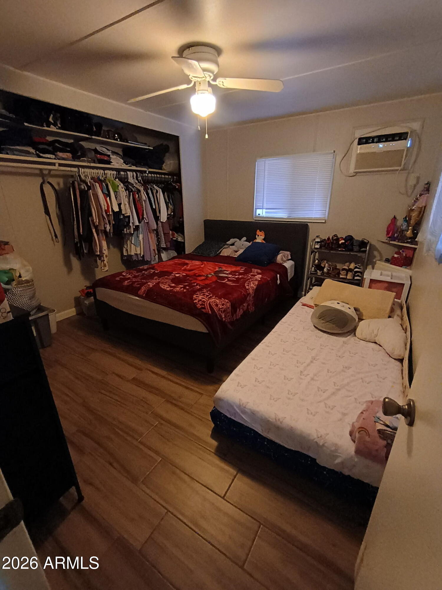 61 W Southern Avenue 08