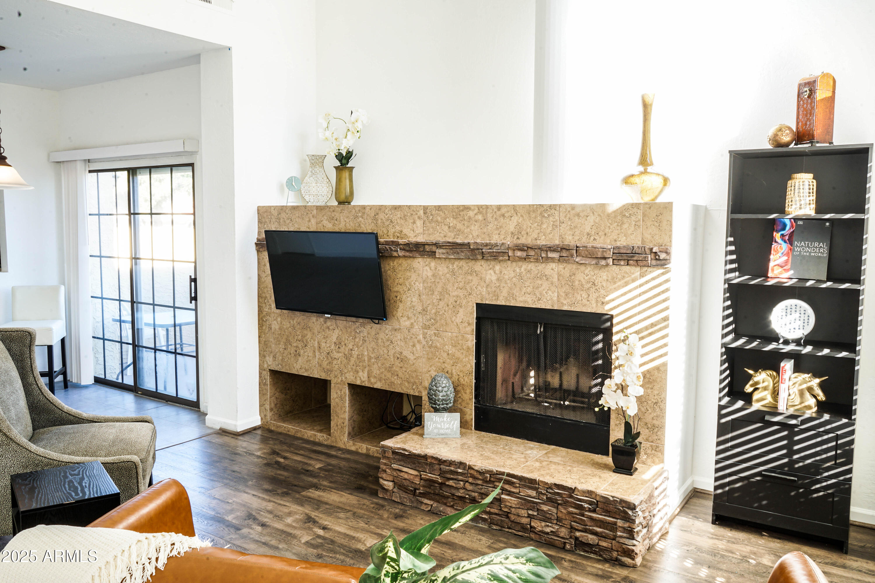 1126 W ELLIOT Road 1066