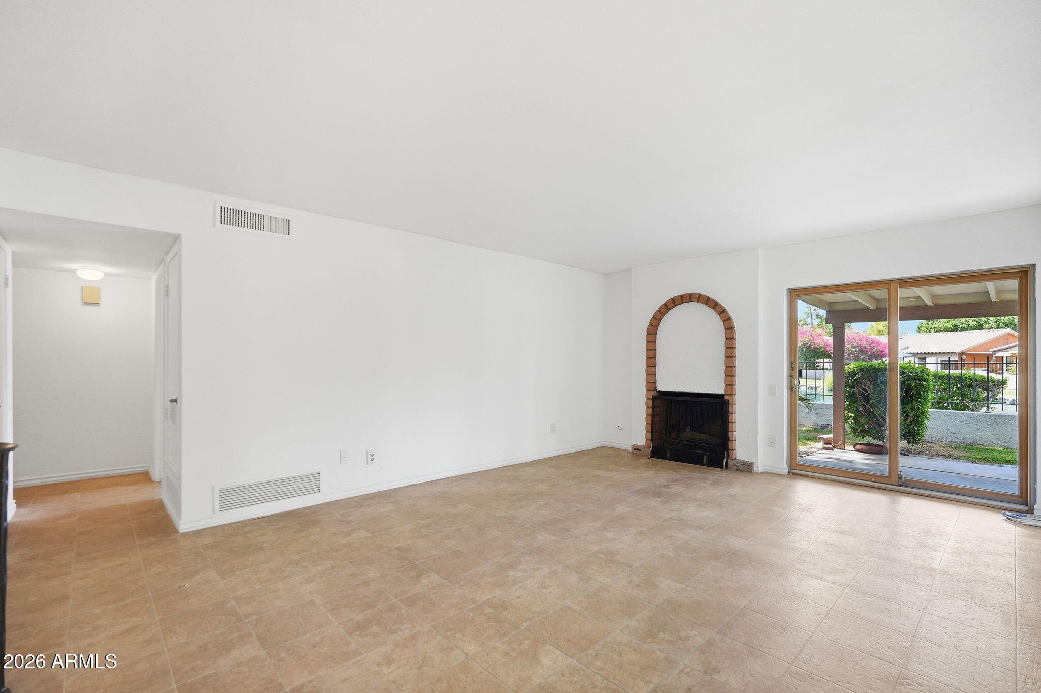 Properties 4 1534 E SOUTHSHORE Drive