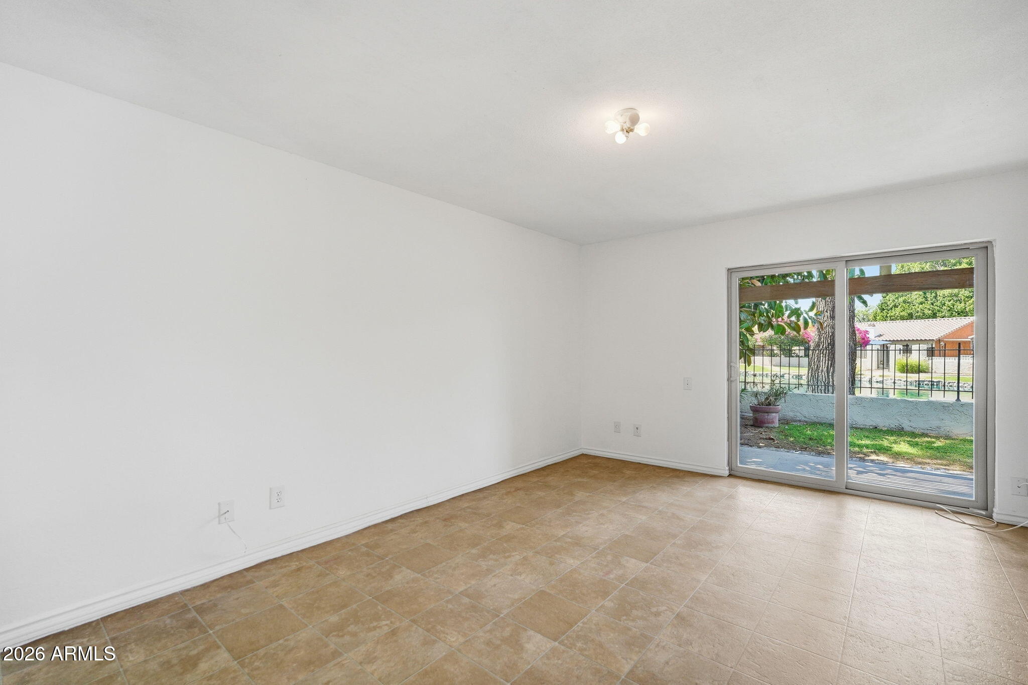 LAKES TRACT R1 - Residential