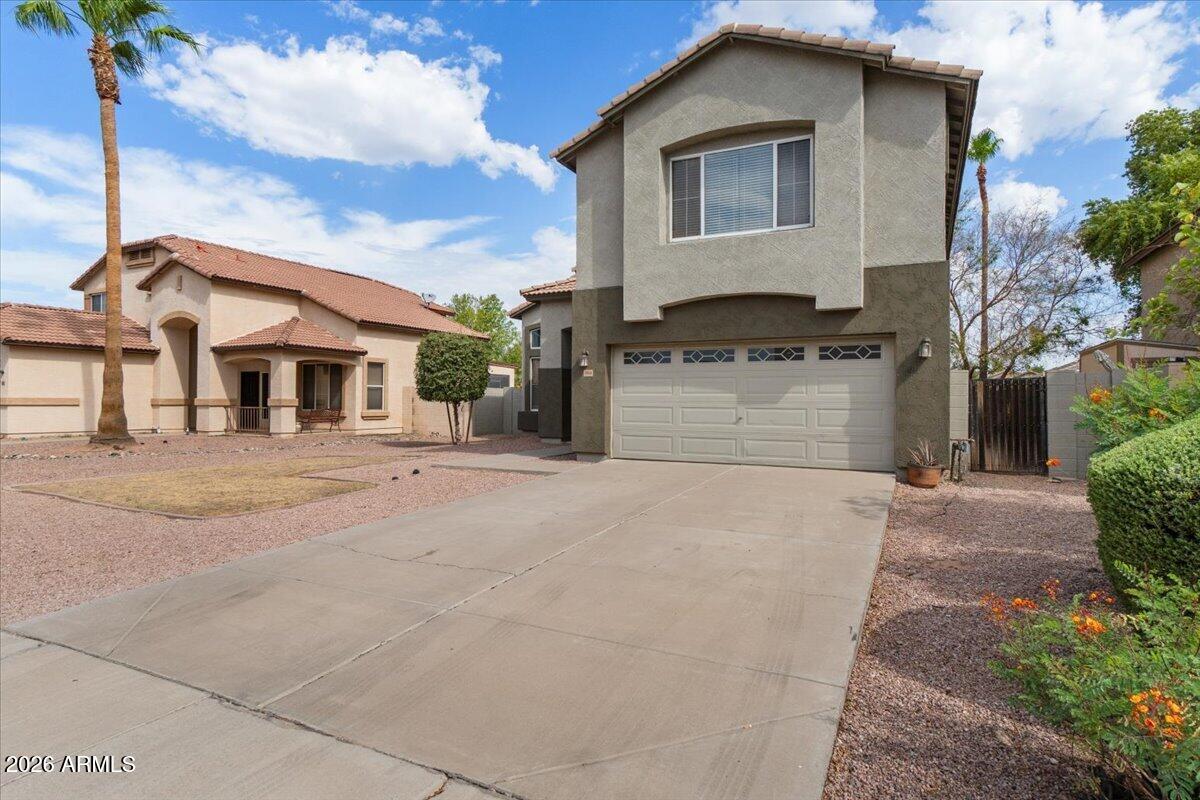 1950 E Los Alamos Street
