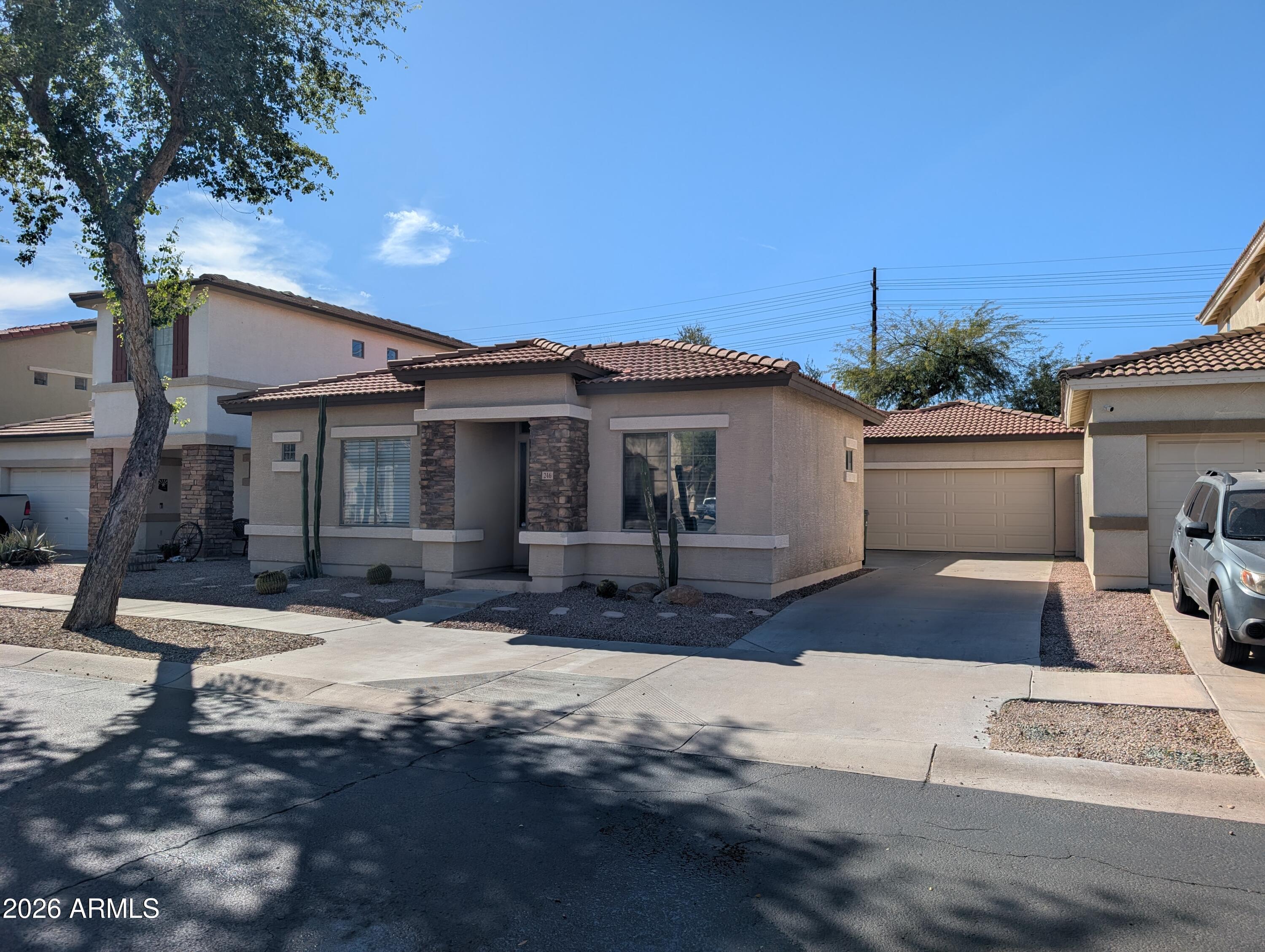 246 N SEYMOUR Street