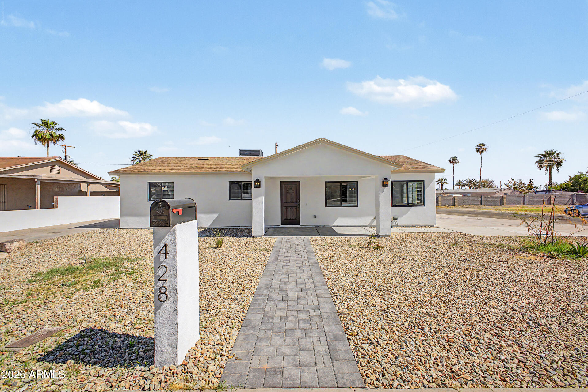 428 E DESERT Drive