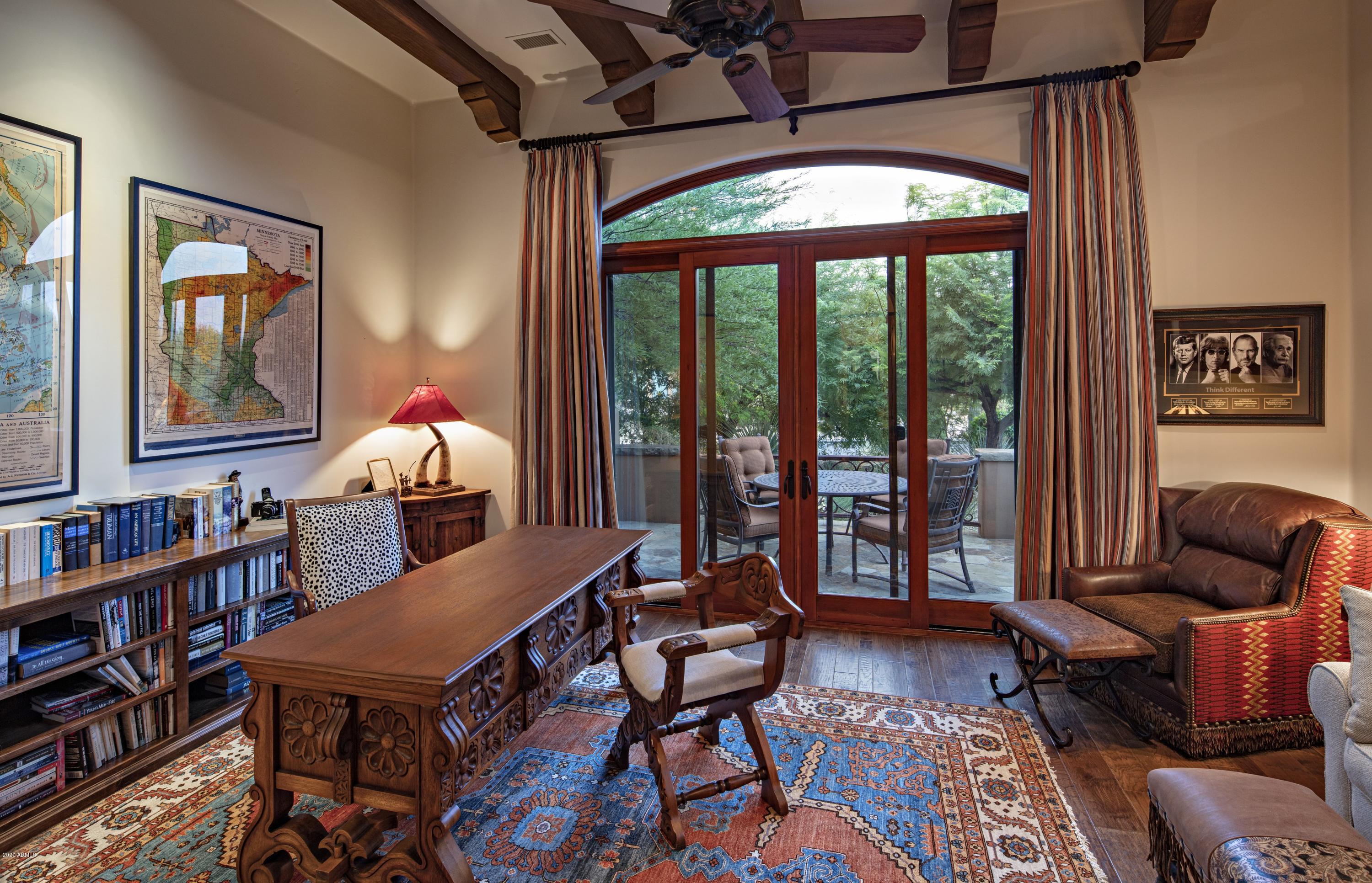 PINNACLE CANYON - Residential