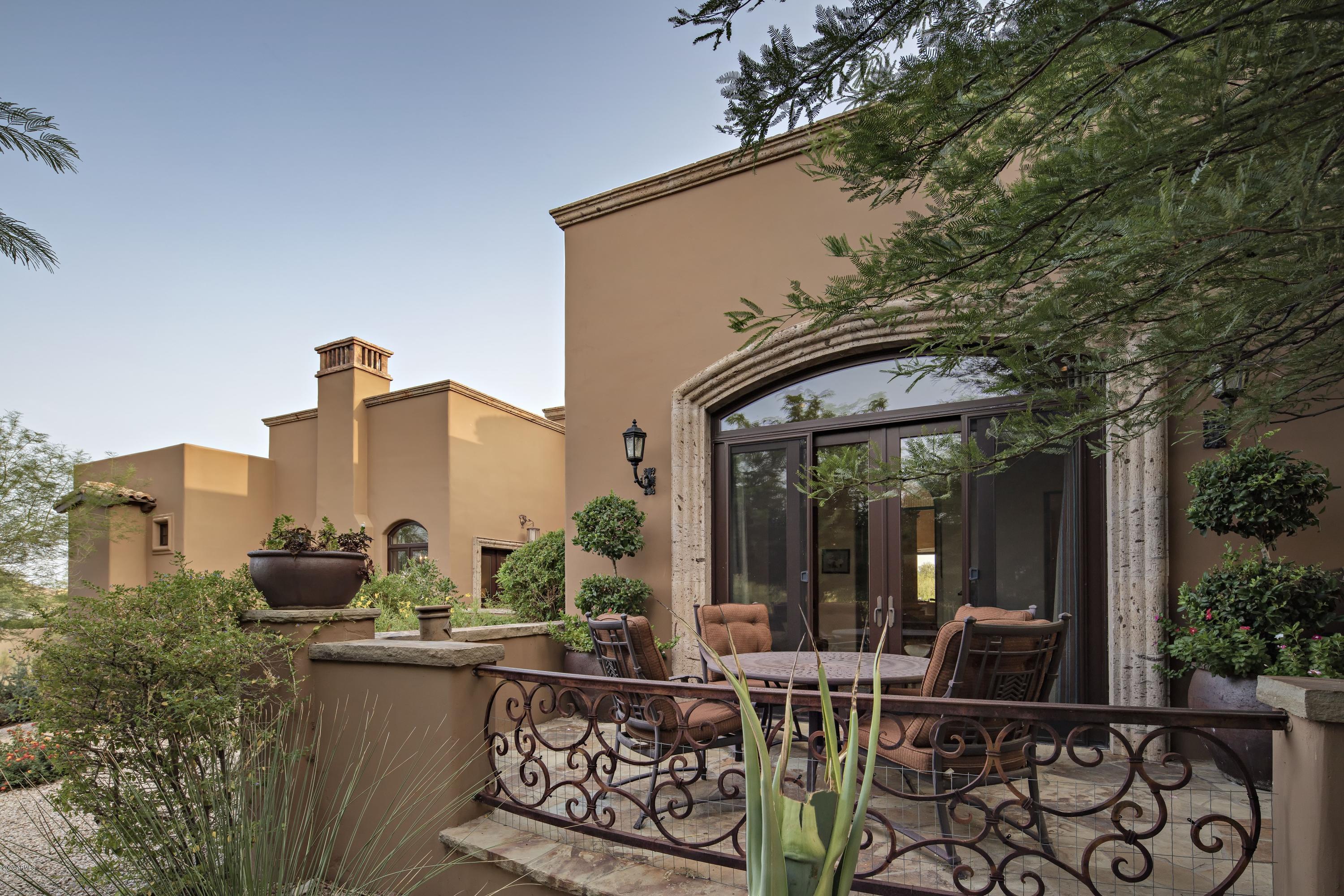 PINNACLE CANYON - Residential