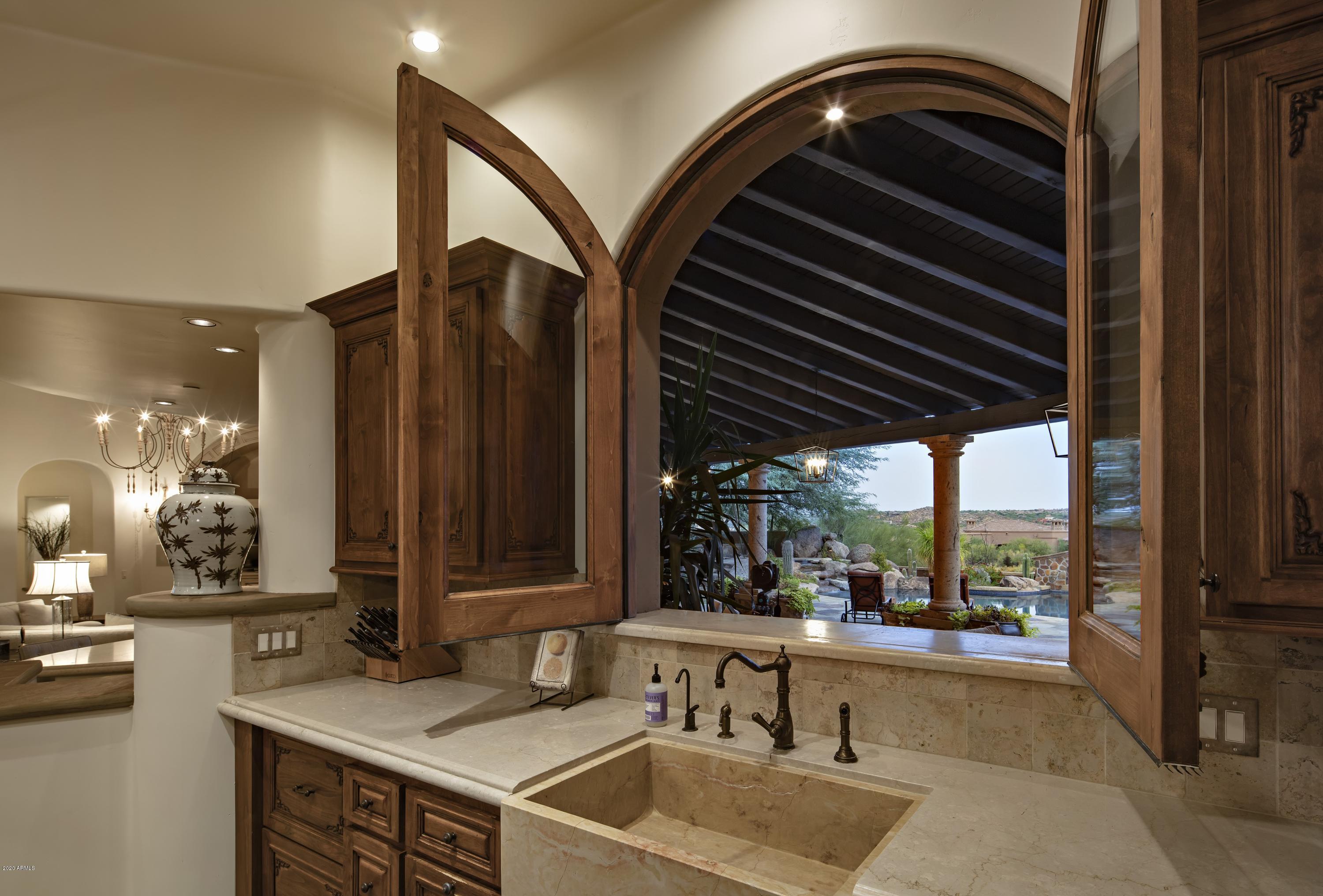 PINNACLE CANYON - Residential