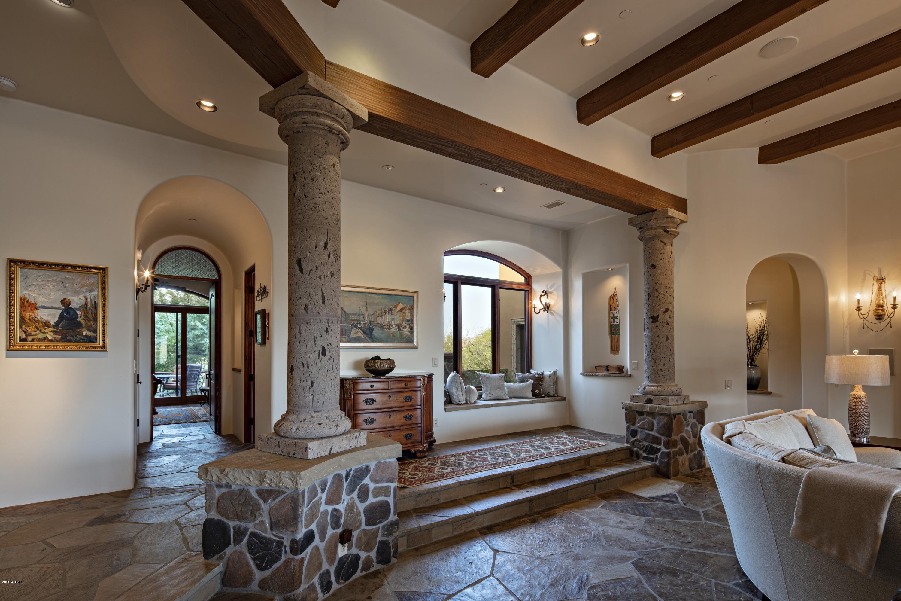 PINNACLE CANYON - Residential