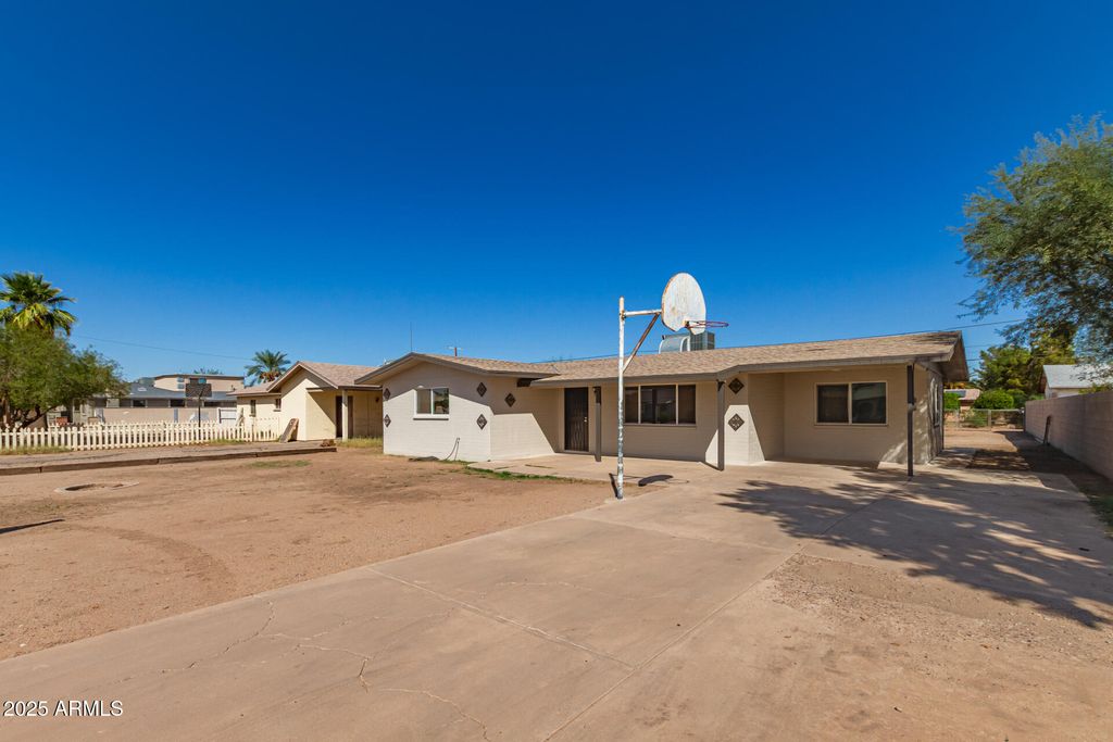 Photo of 312 W 12th Street, Eloy, AZ 85131 (MLS # 6930580)