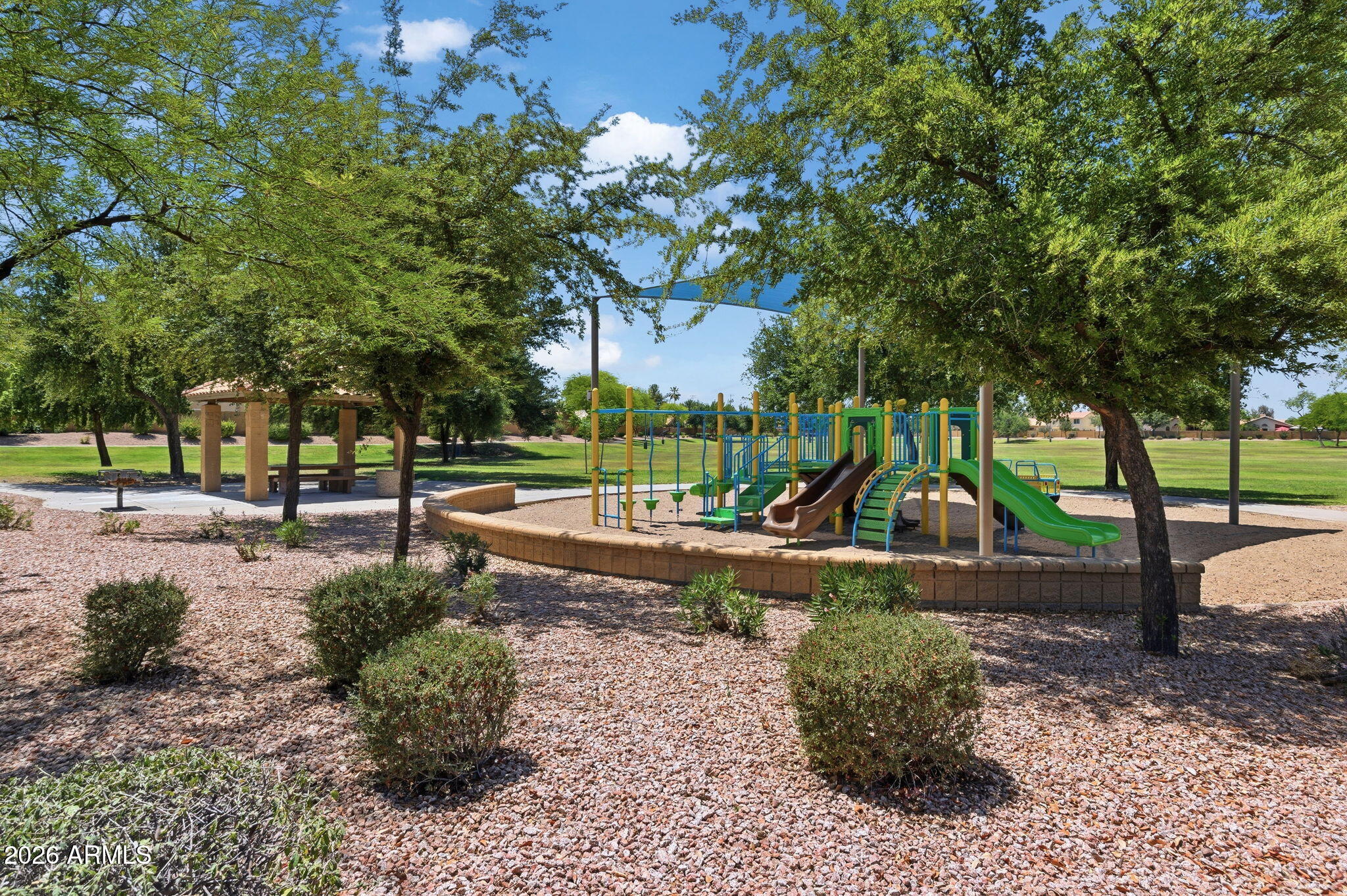 VAL VISTA - Residential