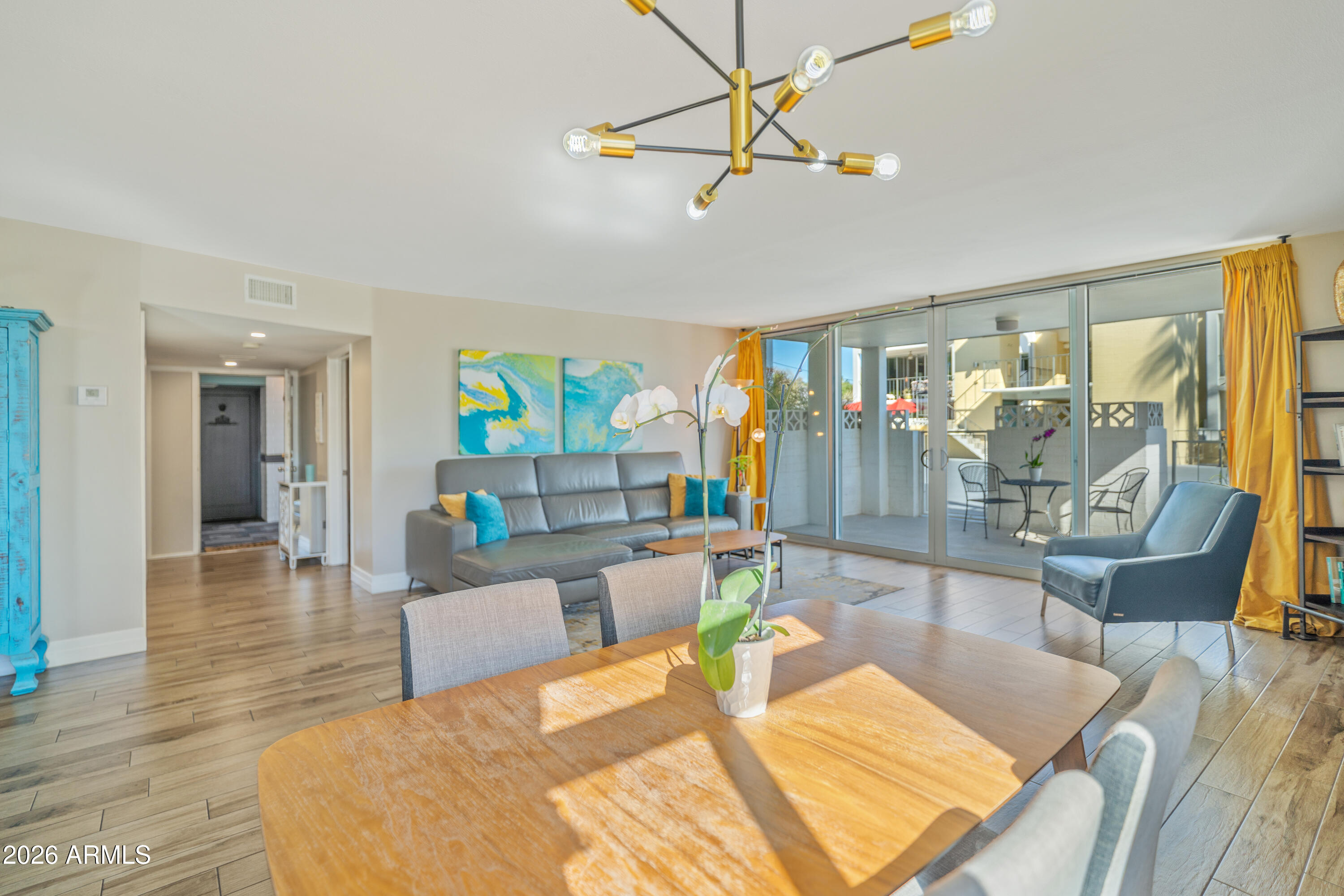 6502 N Central Avenue B103