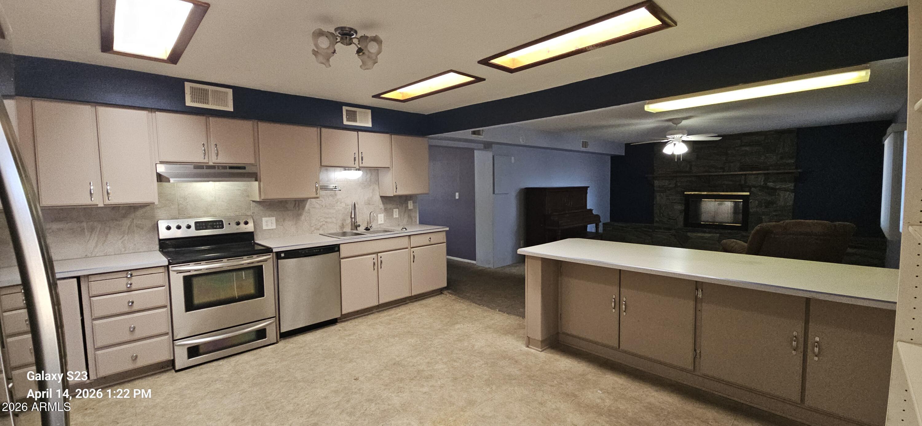 EL CORONADO HEIGHTS - Residential