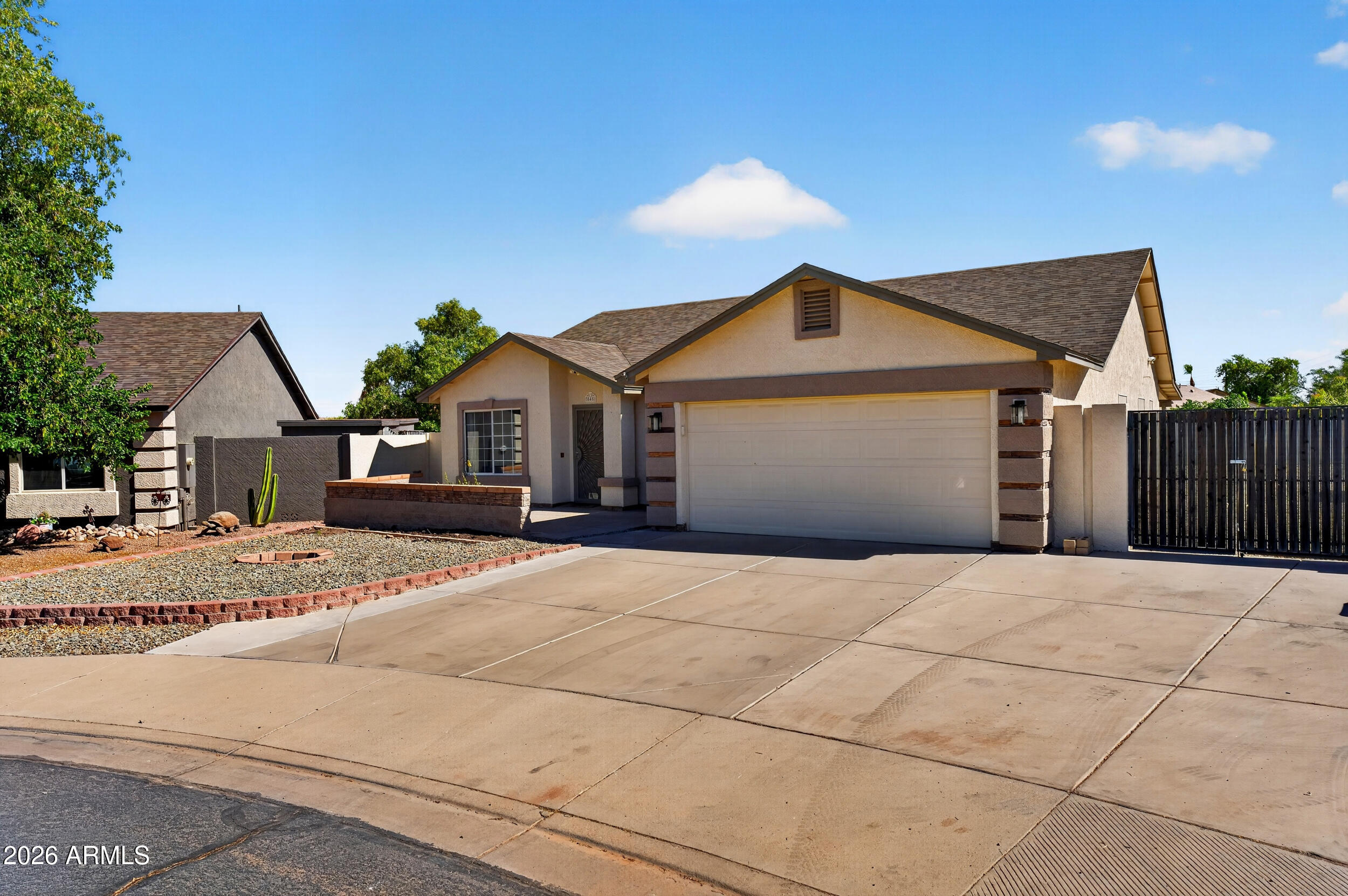 548 N BAILEY Circle