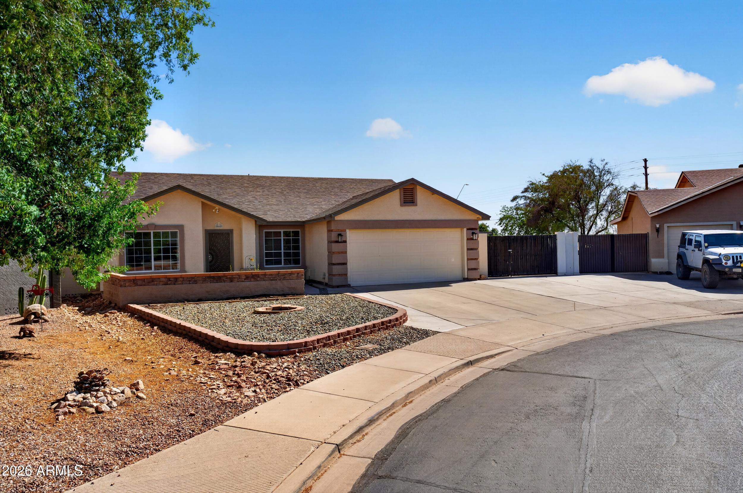 548 N BAILEY Circle