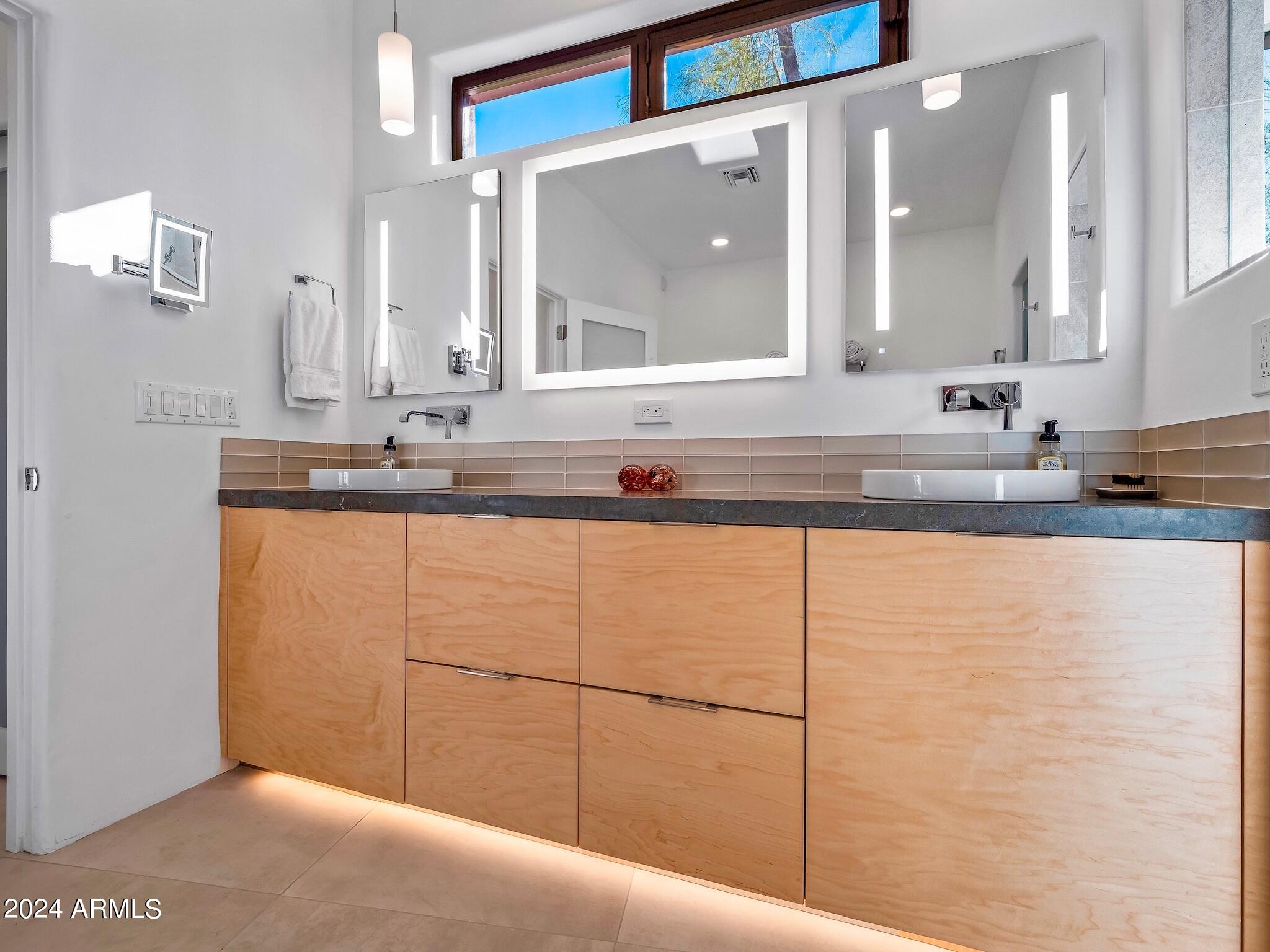 Tucson, Arizona 85745, United States, 4 Bedrooms Bedrooms, ,4 BathroomsBathrooms,Residential,Active,41217