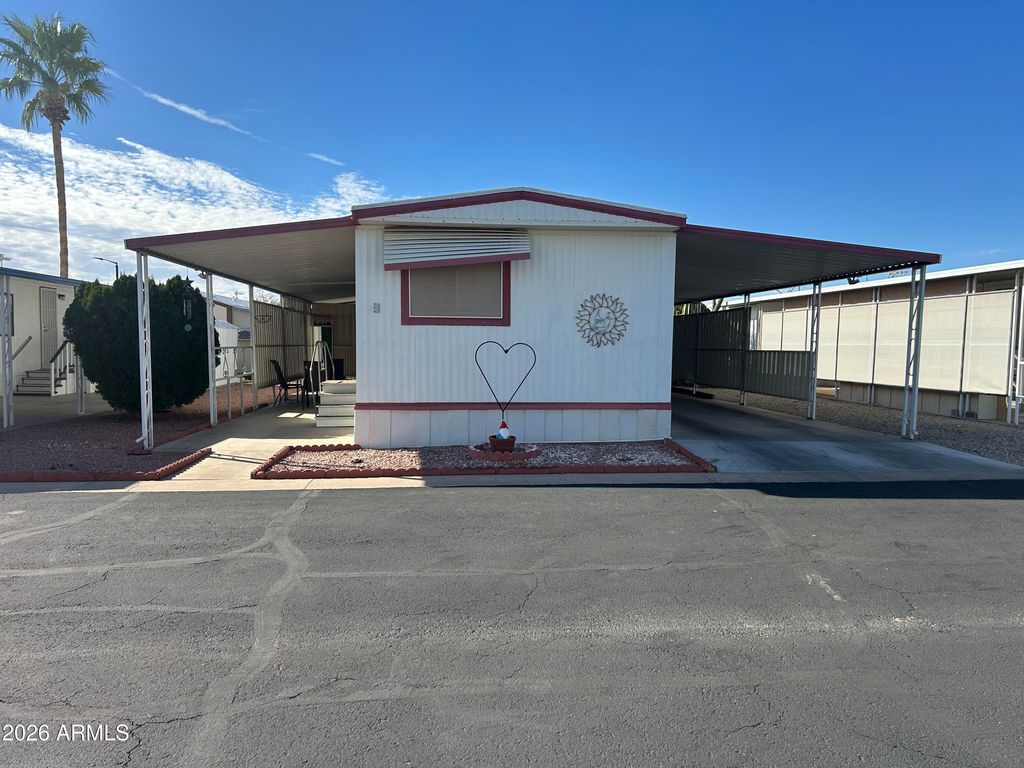 Photo of 2420 W 5th Avenue #32, Apache Junction, AZ 85120 (MLS # 6972867)