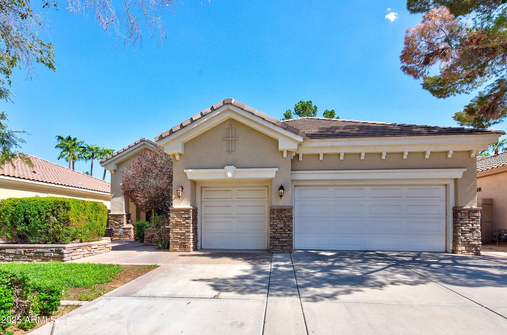 Photo of 8015 S Michele Lane, Tempe, AZ 85284 (MLS # 6918590)