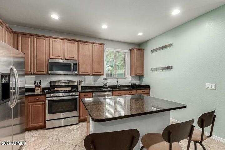 2981 E NIGHTHAWK Way