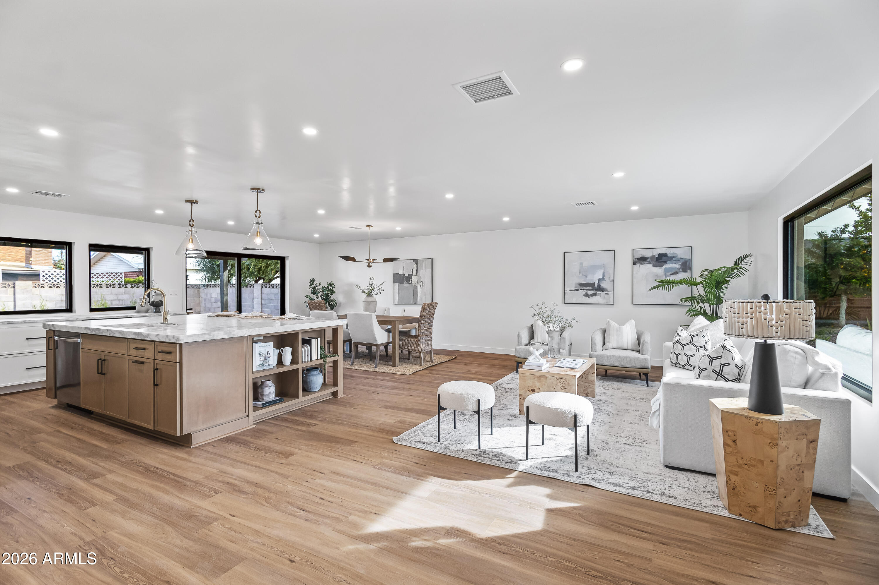 8532 E PASADENA Avenue