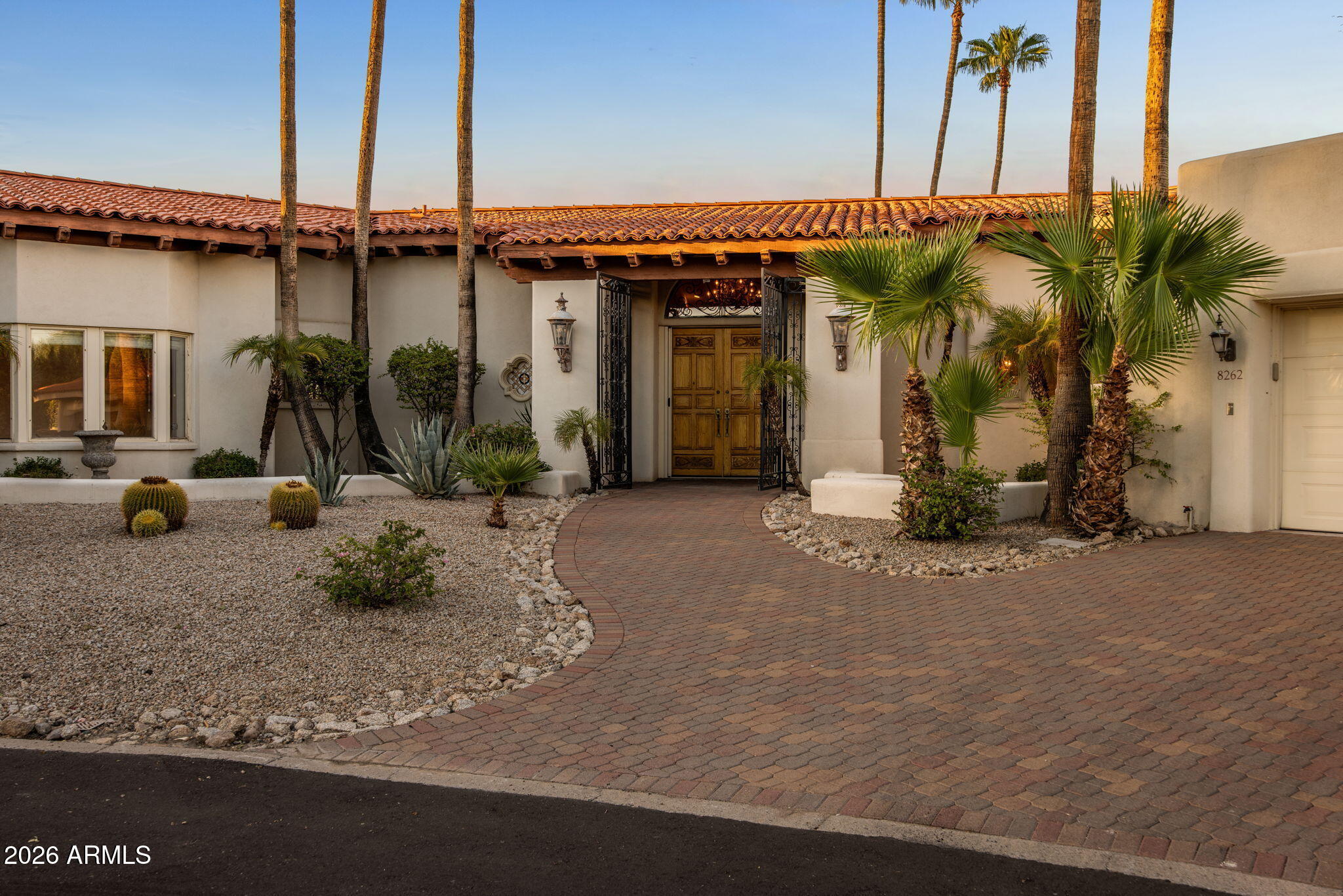 8262 E VISTA DE VALLE --