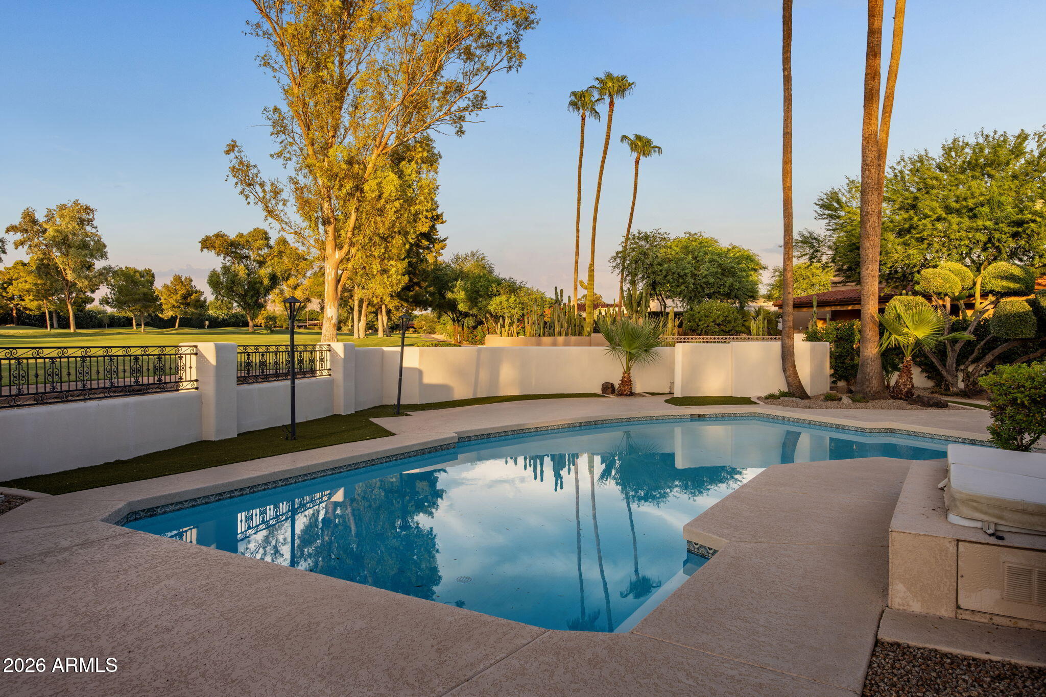 8262 E VISTA DE VALLE --