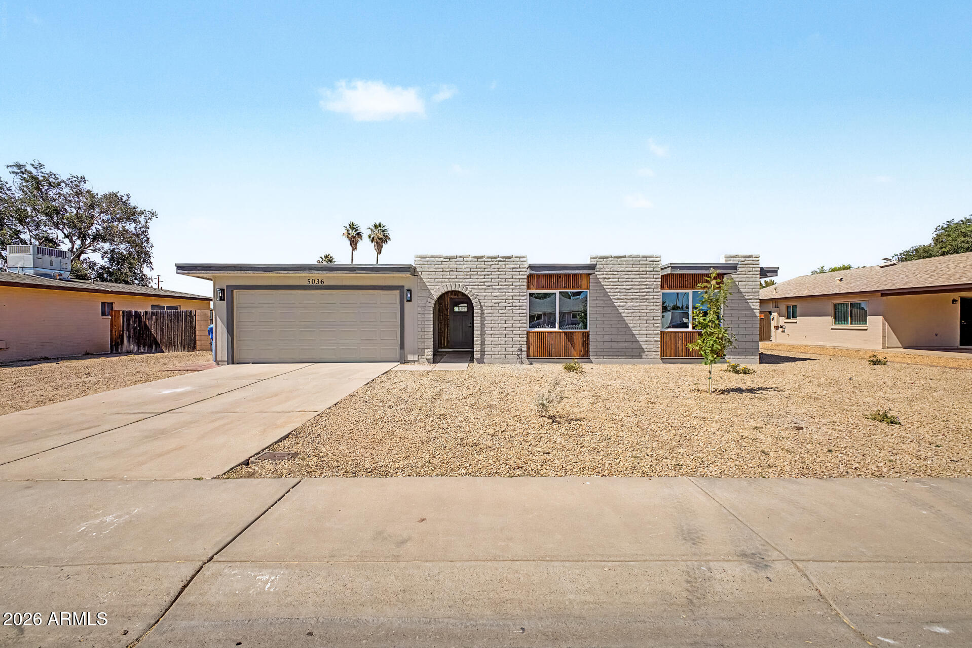 5036 W BEVERLY Lane