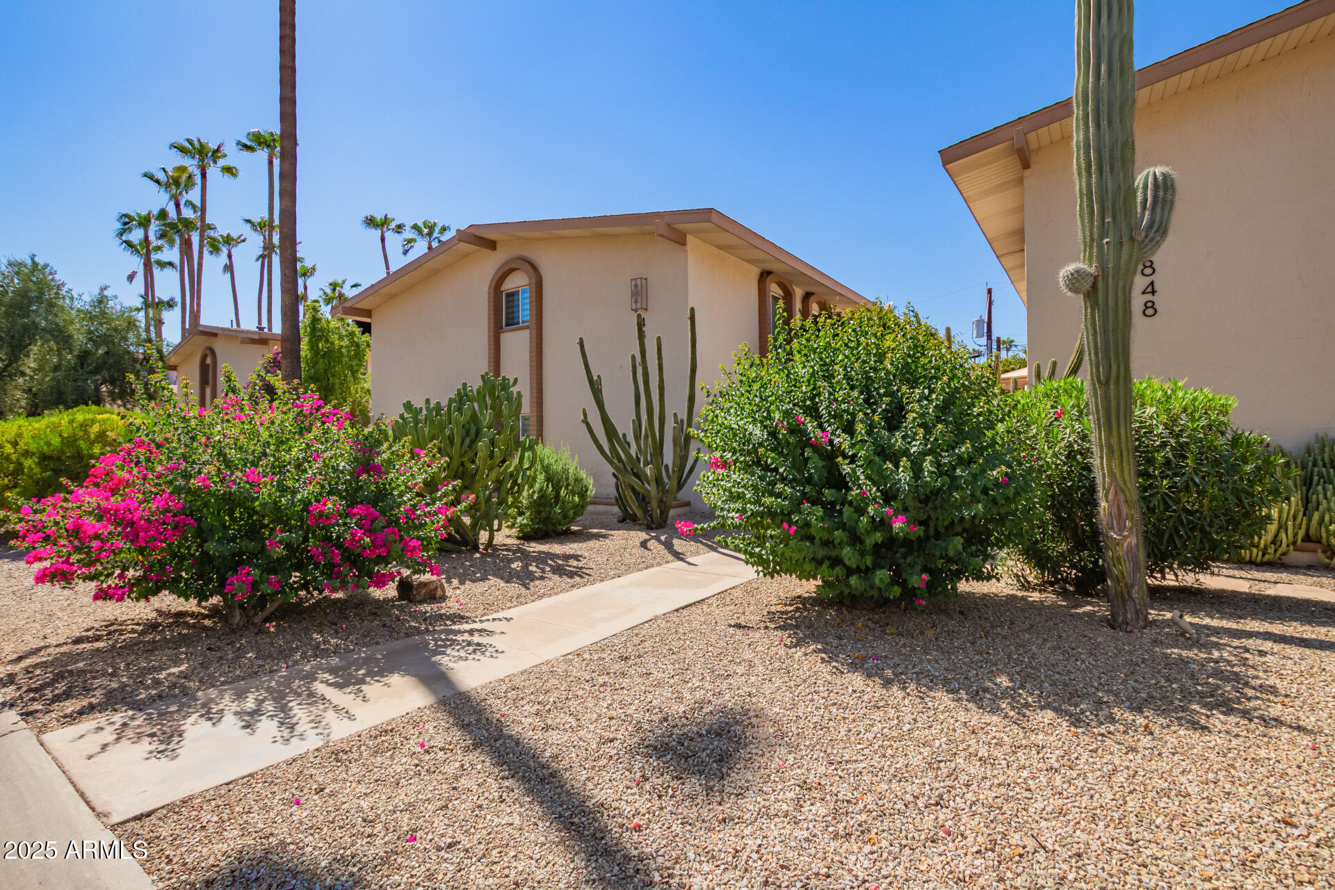 4848 N WOODMERE FAIRWAY -- 5