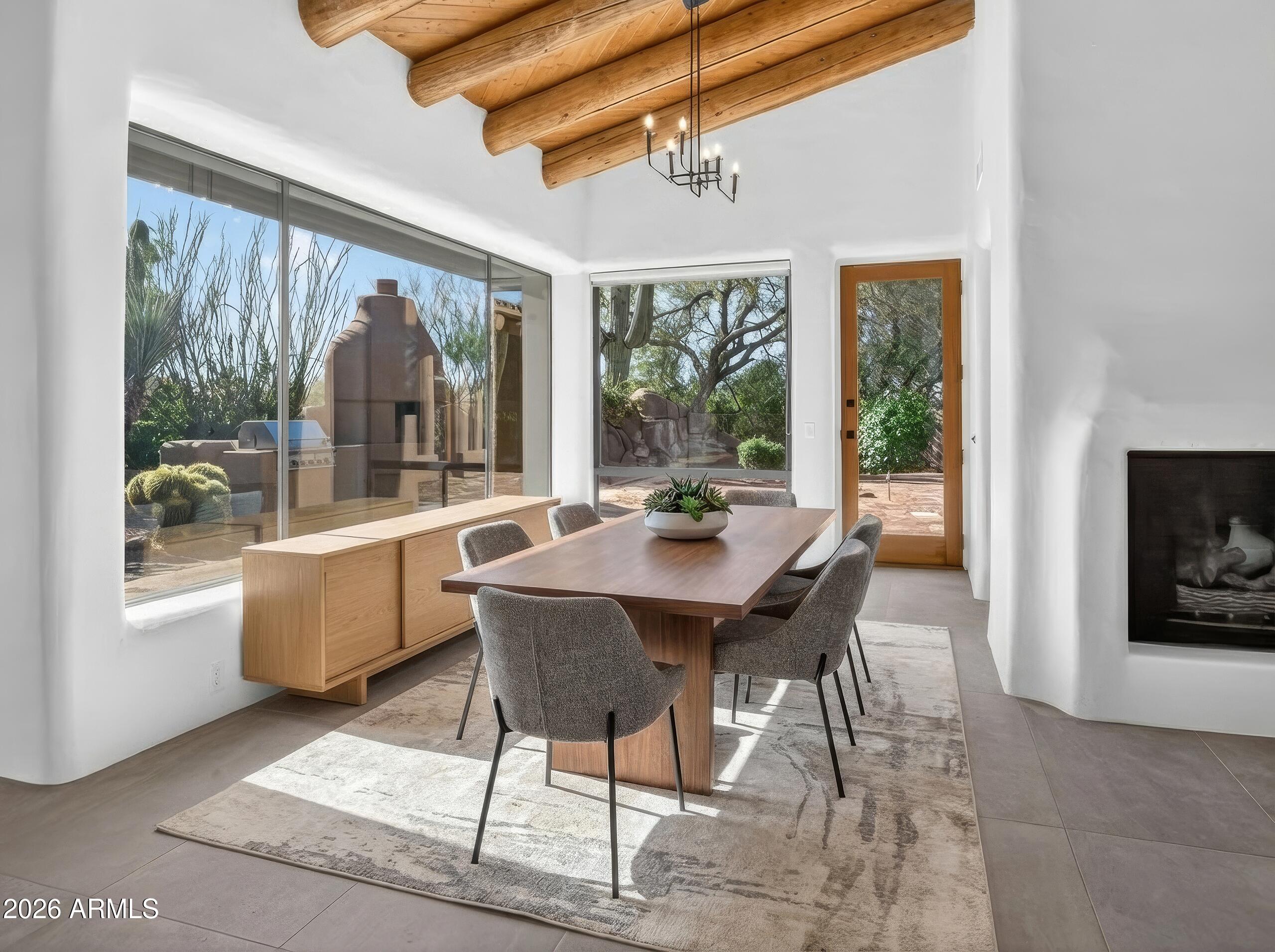 1637 N QUARTZ VALLEY Road