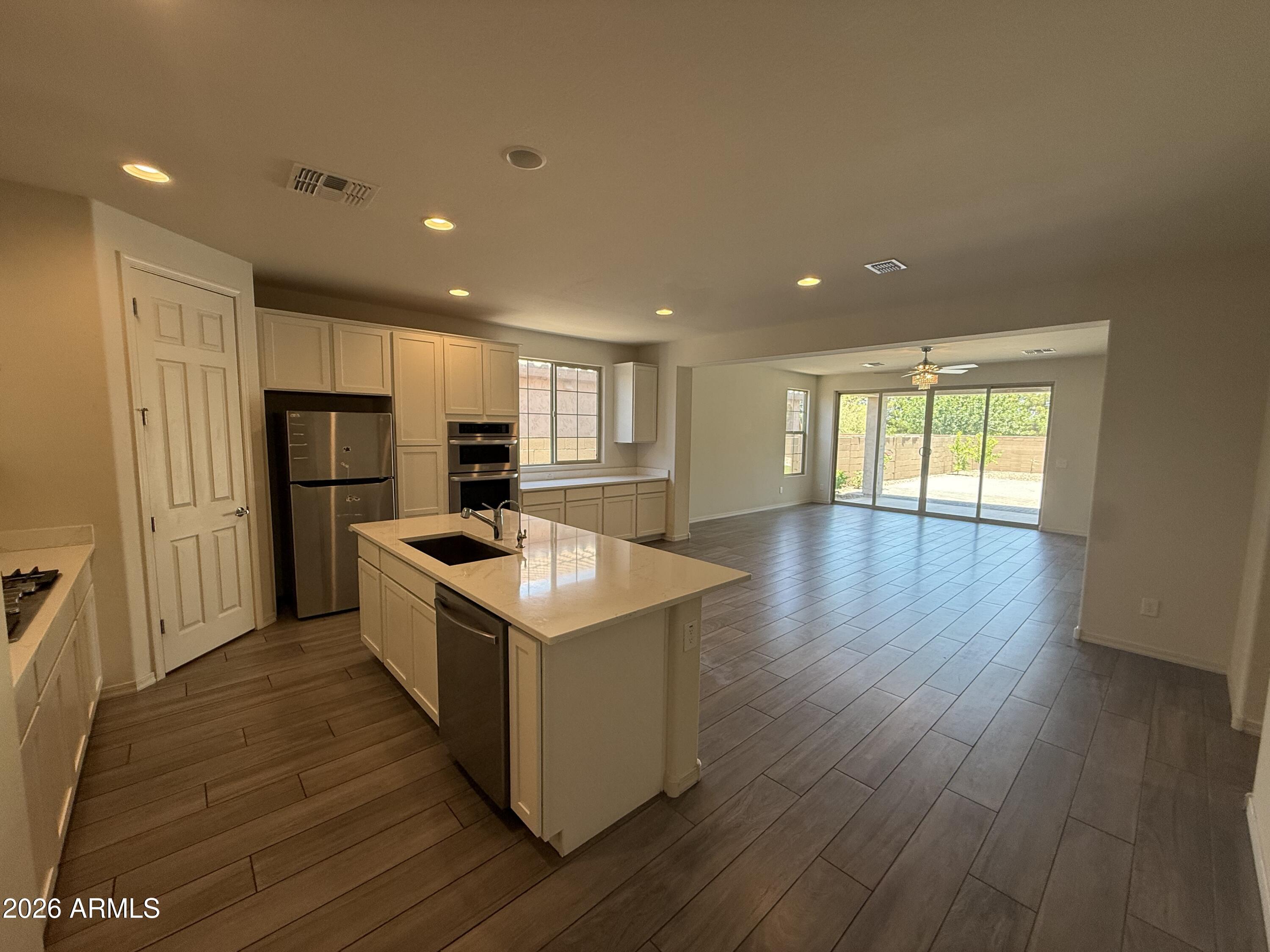 22820 E Marsh