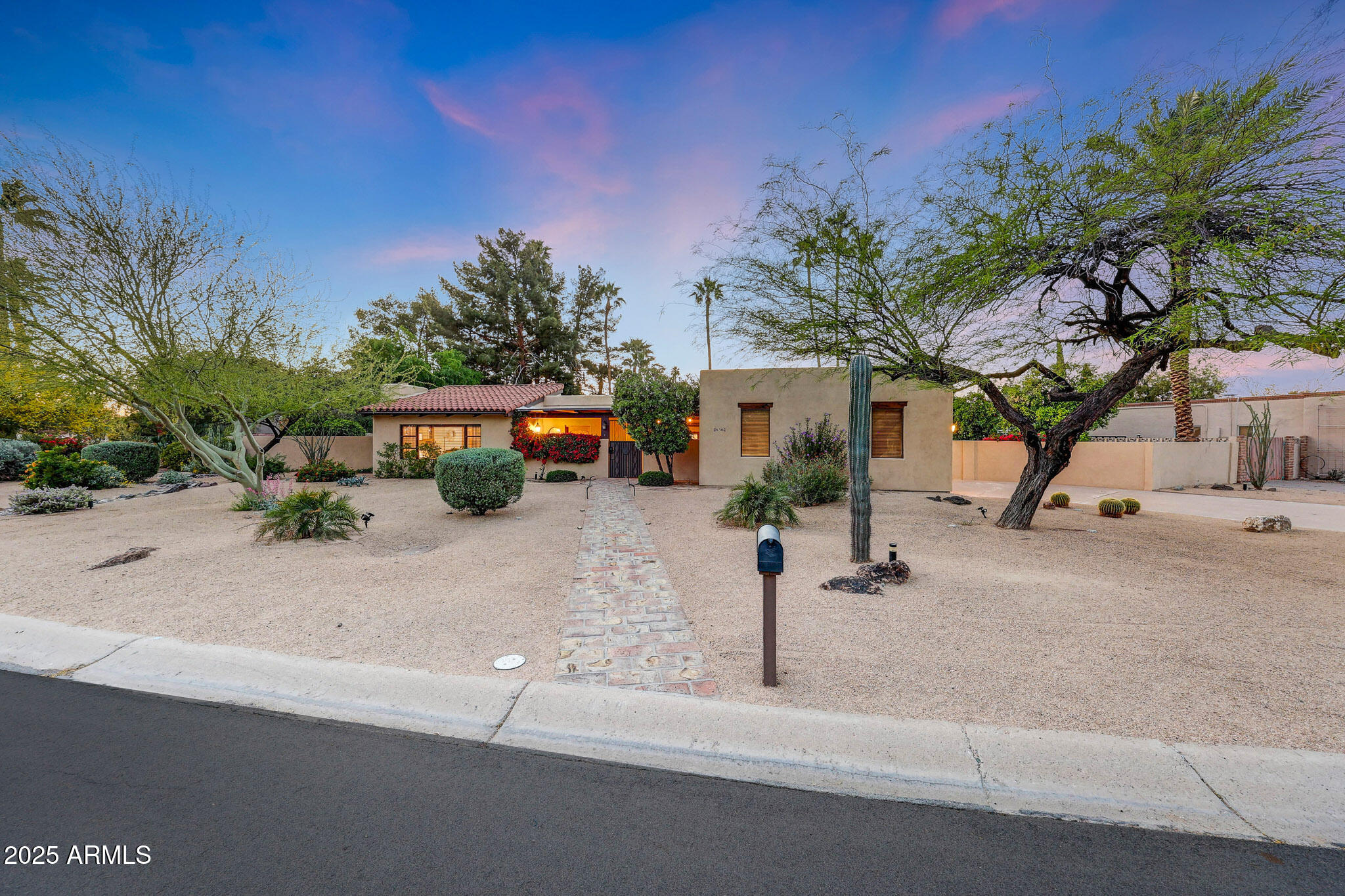 830 E FAIRWAY Drive