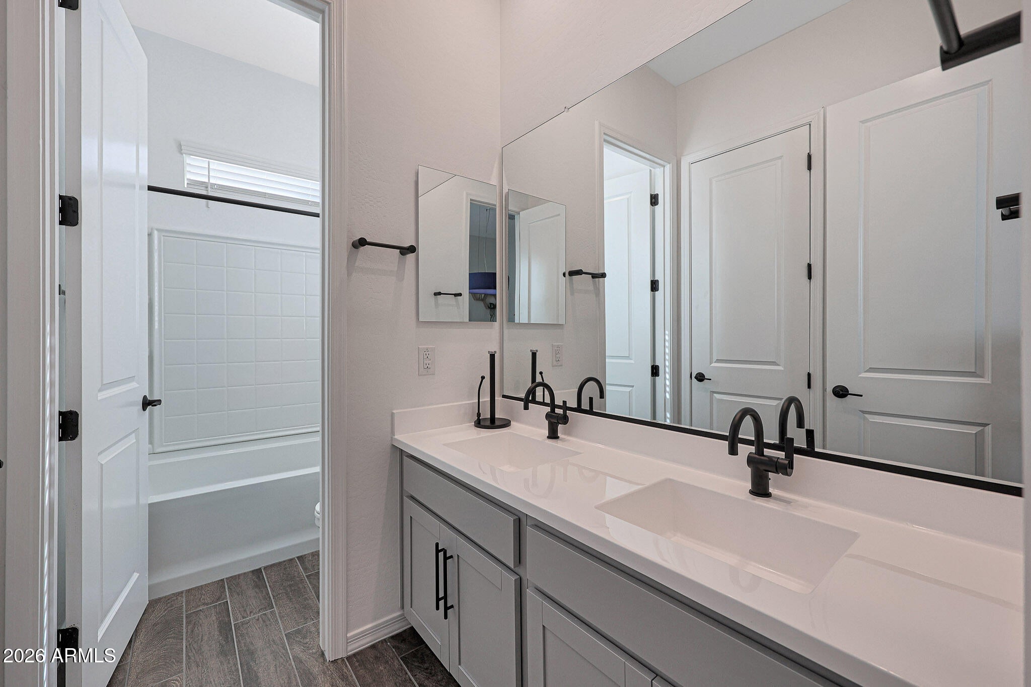 34358 N TIMBERLAKE Manor