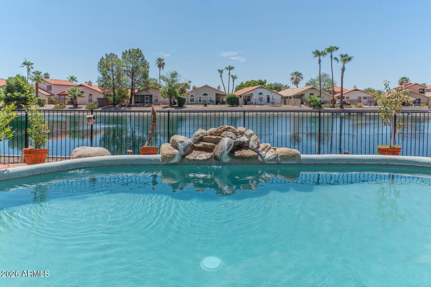 7573 W KERRY Lane