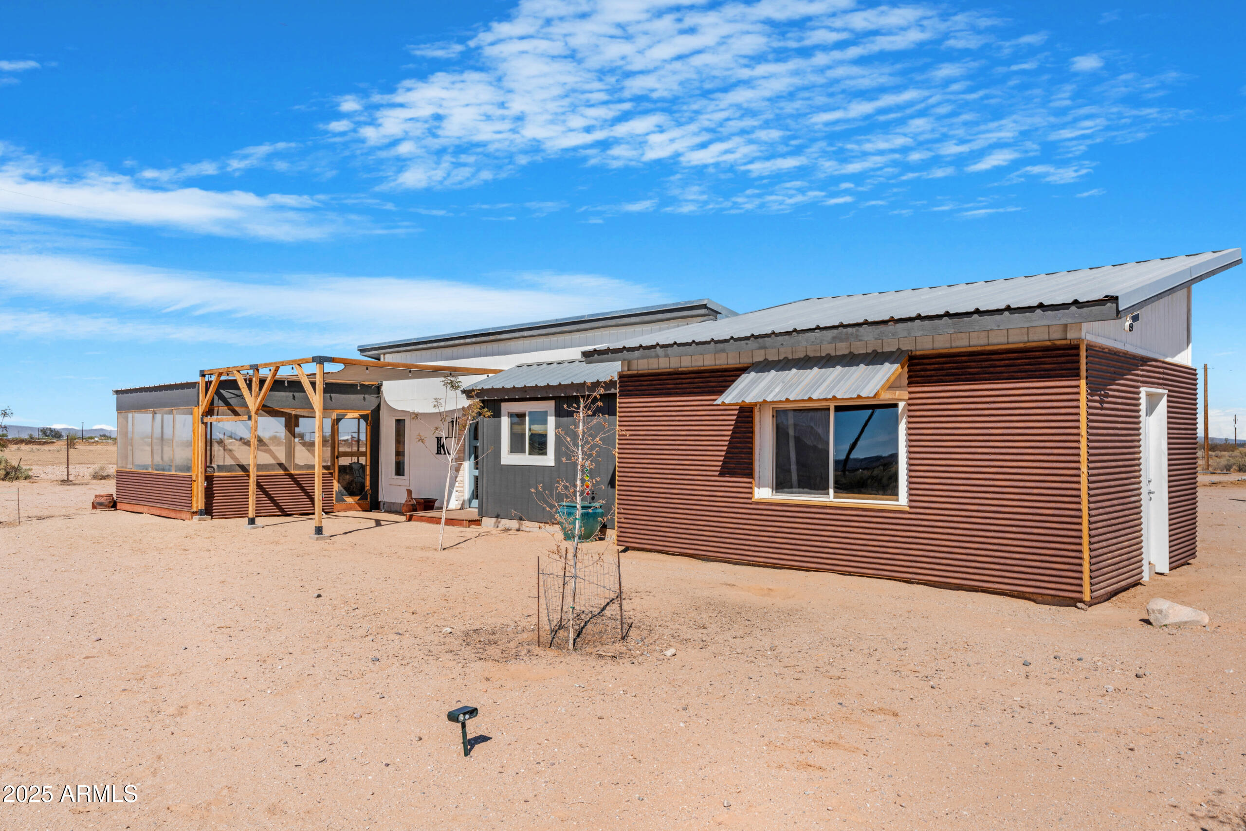53069 W SMITH ENKE Road