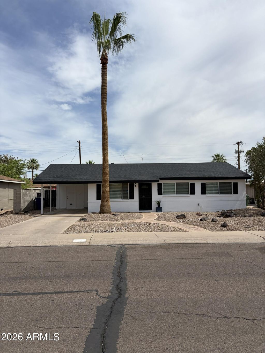 Photo of 450 E Garfield Street, Tempe, AZ 85288 (MLS # 7040746)