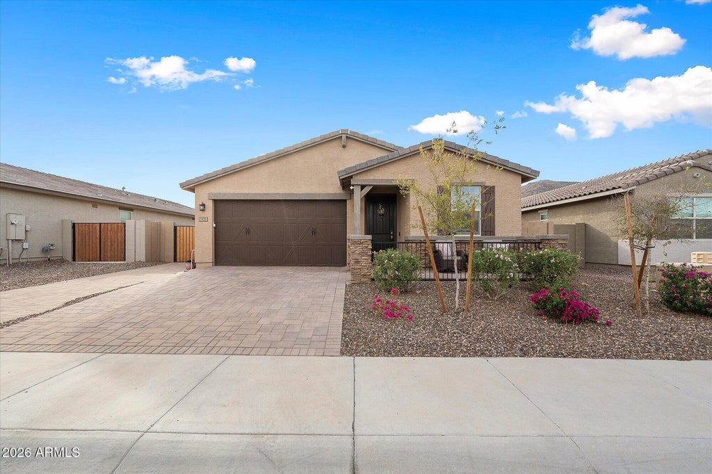 Photo of 5930 N 202nd Lane, Litchfield Park, AZ 85340 (MLS # 7085642)