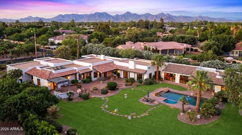 Photo of 7035 E Berneil Drive, Paradise Valley, AZ 85253 (MLS # 7038225)