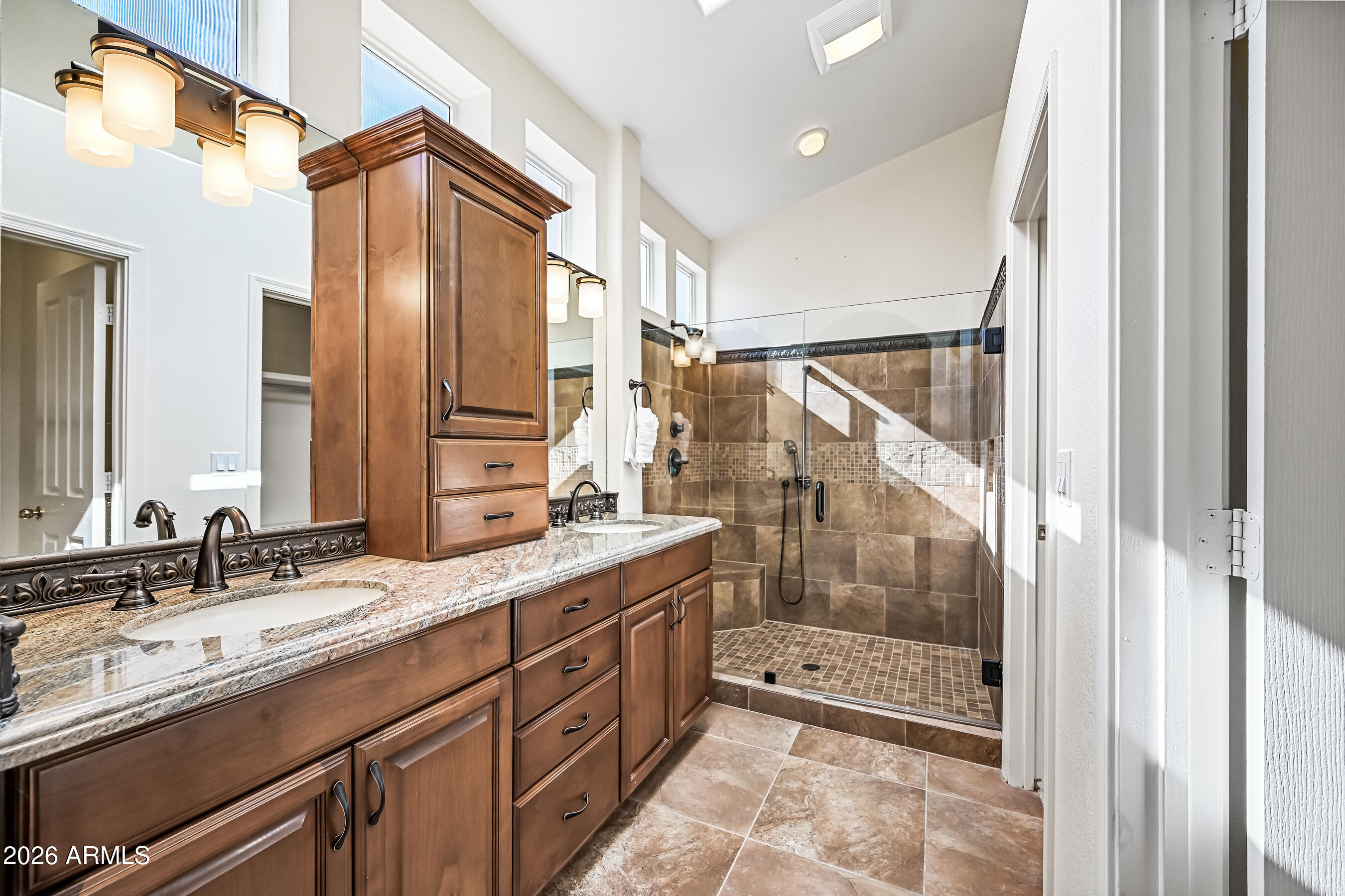 1113 E Hiddenview Drive