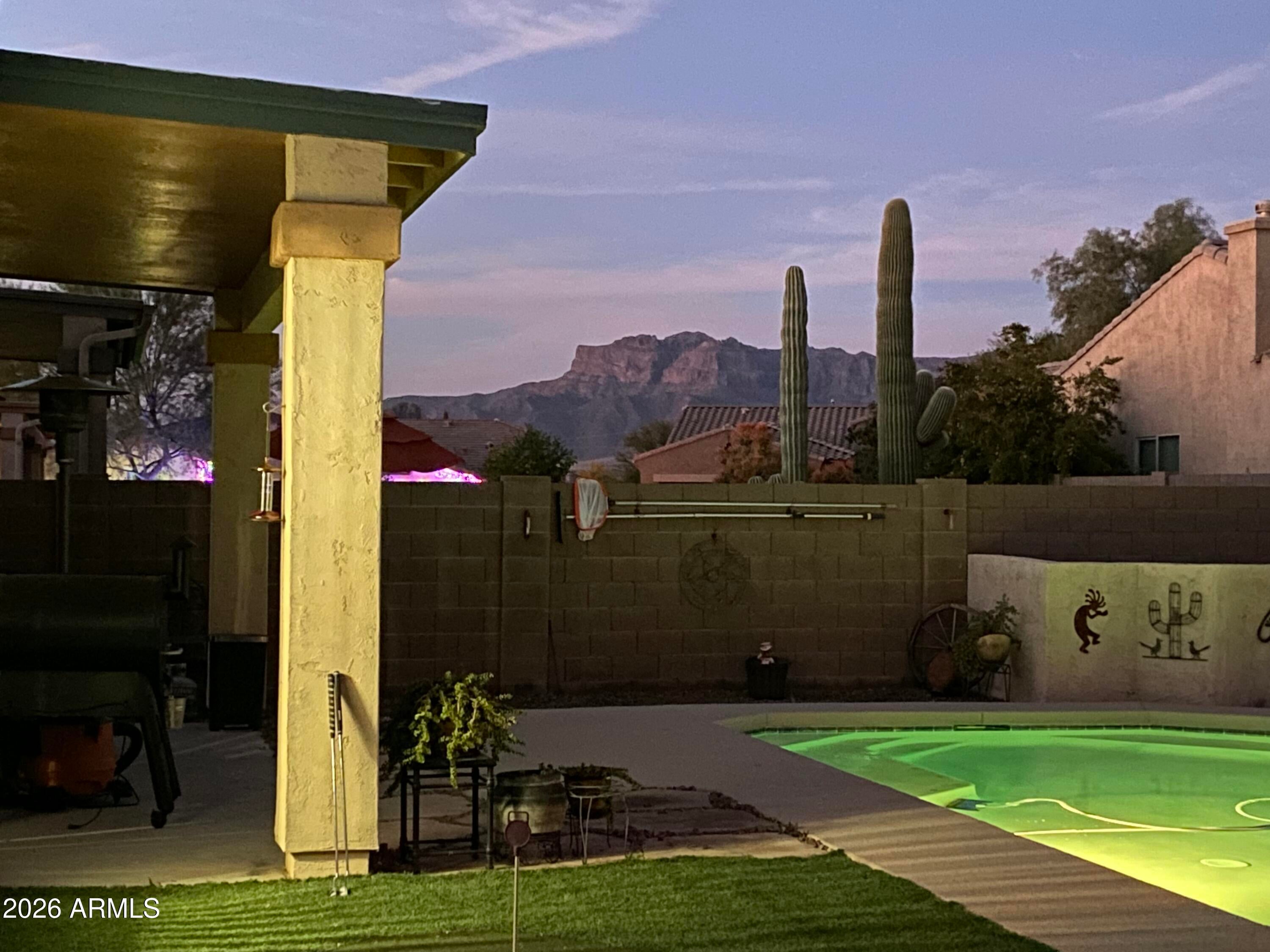 8177 S BULL DOG Court