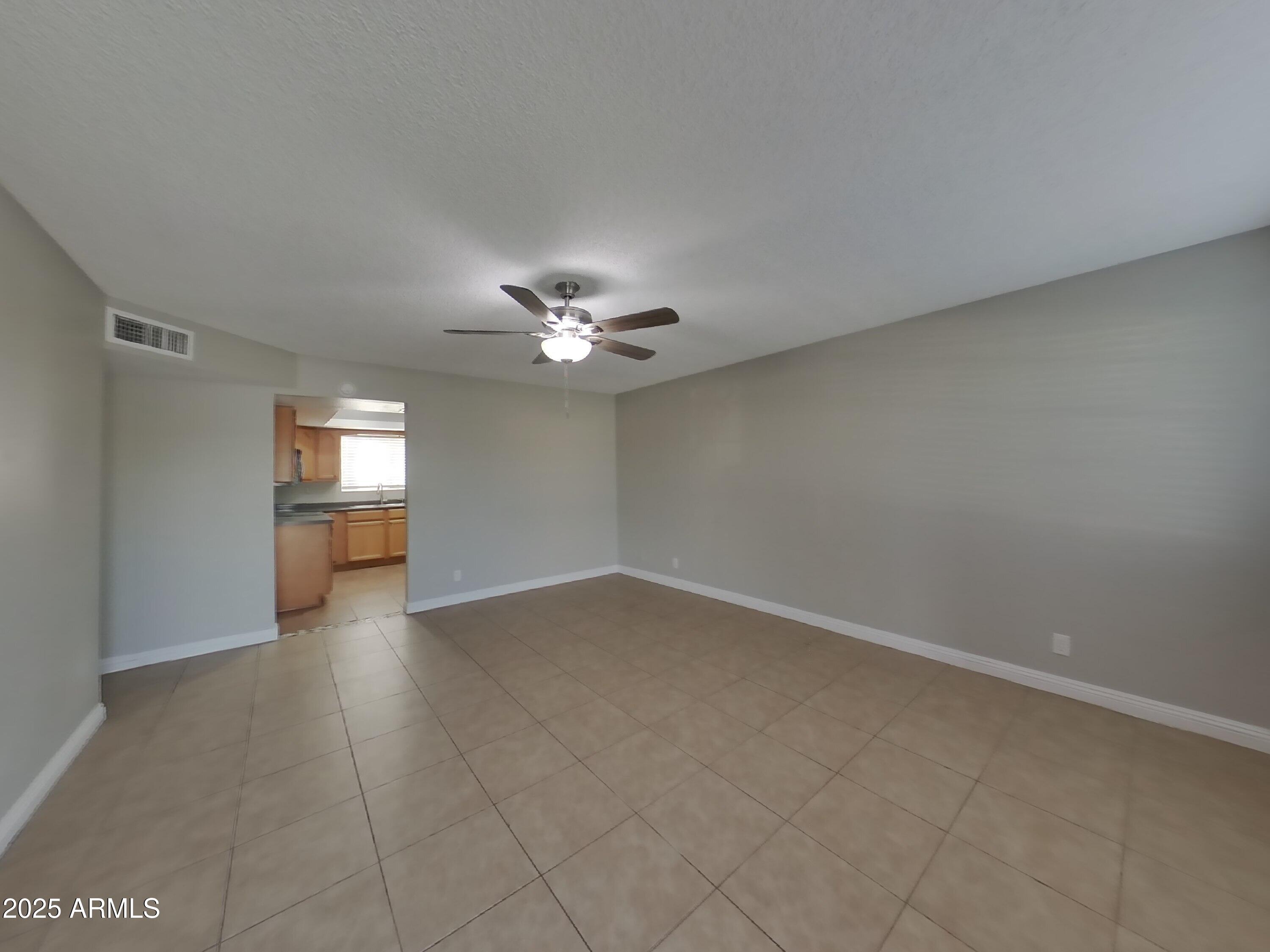 1445 E EDGEWOOD Avenue