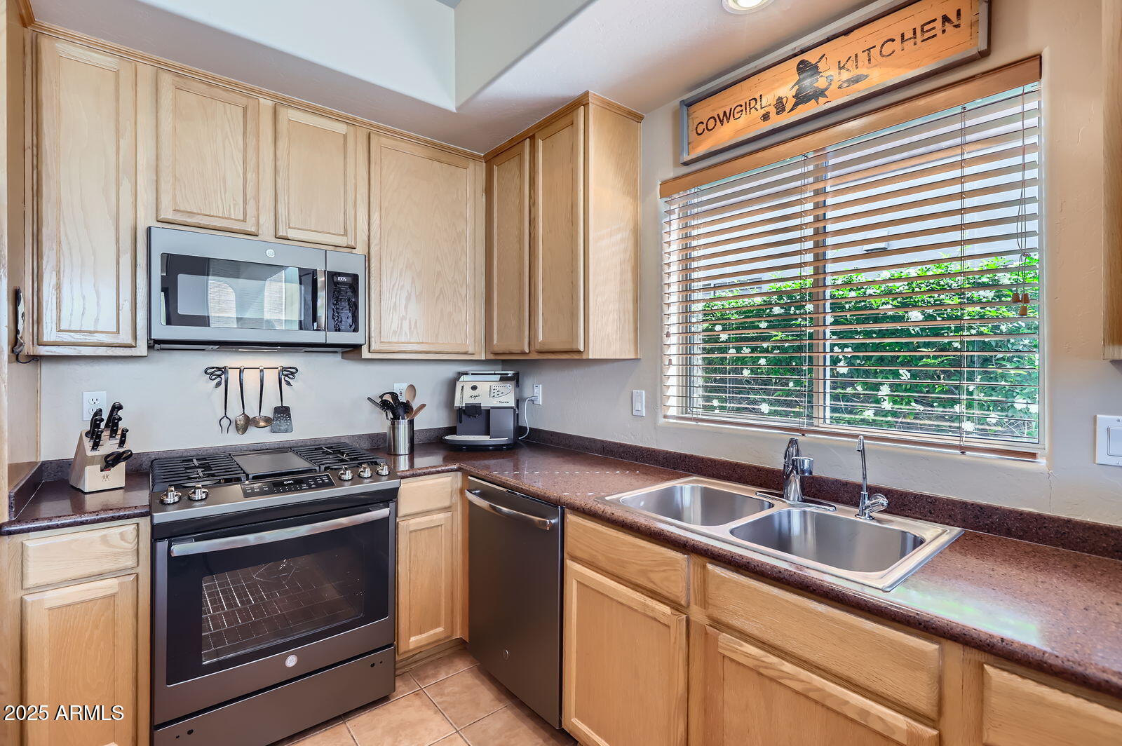 Scottsdale, Arizona 85262, United States, 3 Bedrooms Bedrooms, ,2 BathroomsBathrooms,Residential,Pending,106057