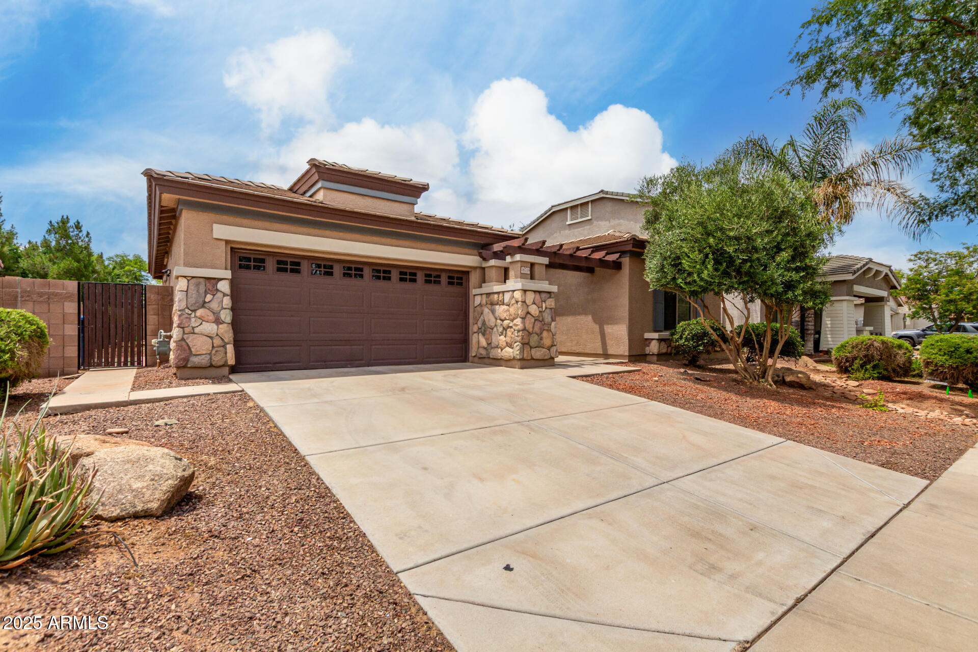 18719 E PELICAN Court