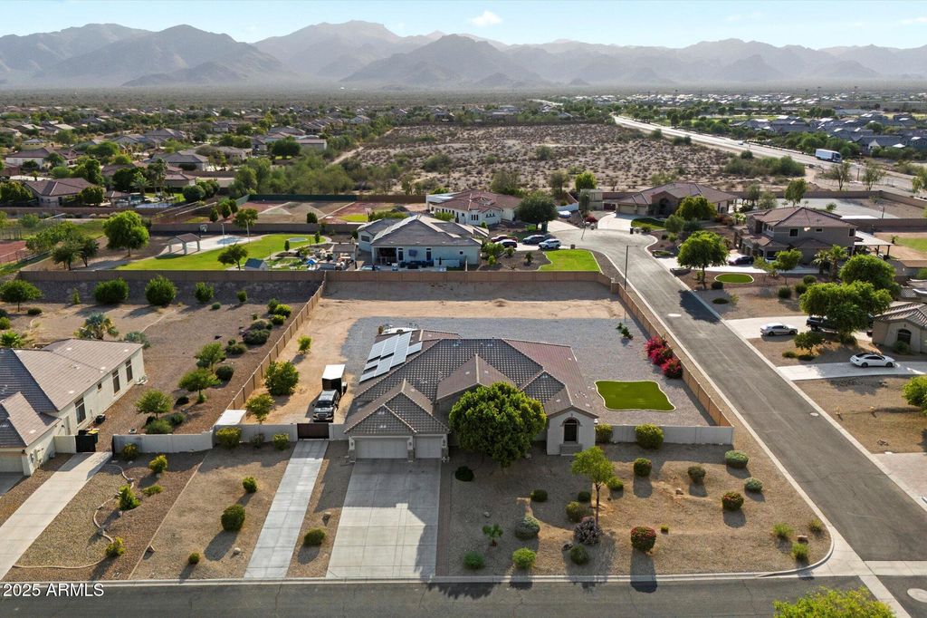 Photo of 10420 N Erin Court, Waddell, AZ 85355 (MLS # 6891539)