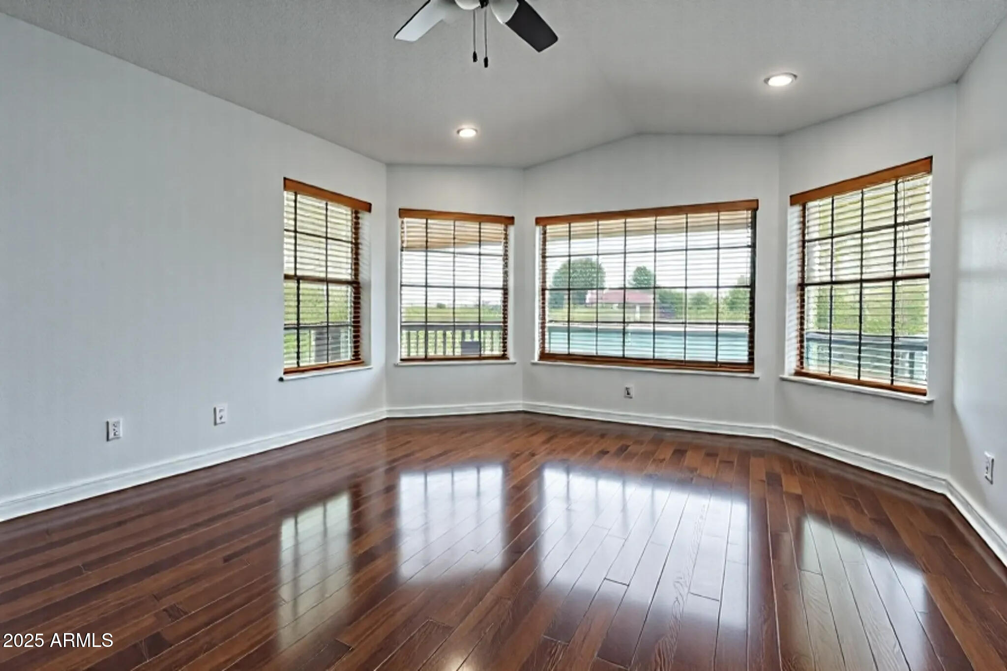 Cottonwood, Arizona 86326, United States, 5 Bedrooms Bedrooms, ,3 BathroomsBathrooms,Residential,Active,212290