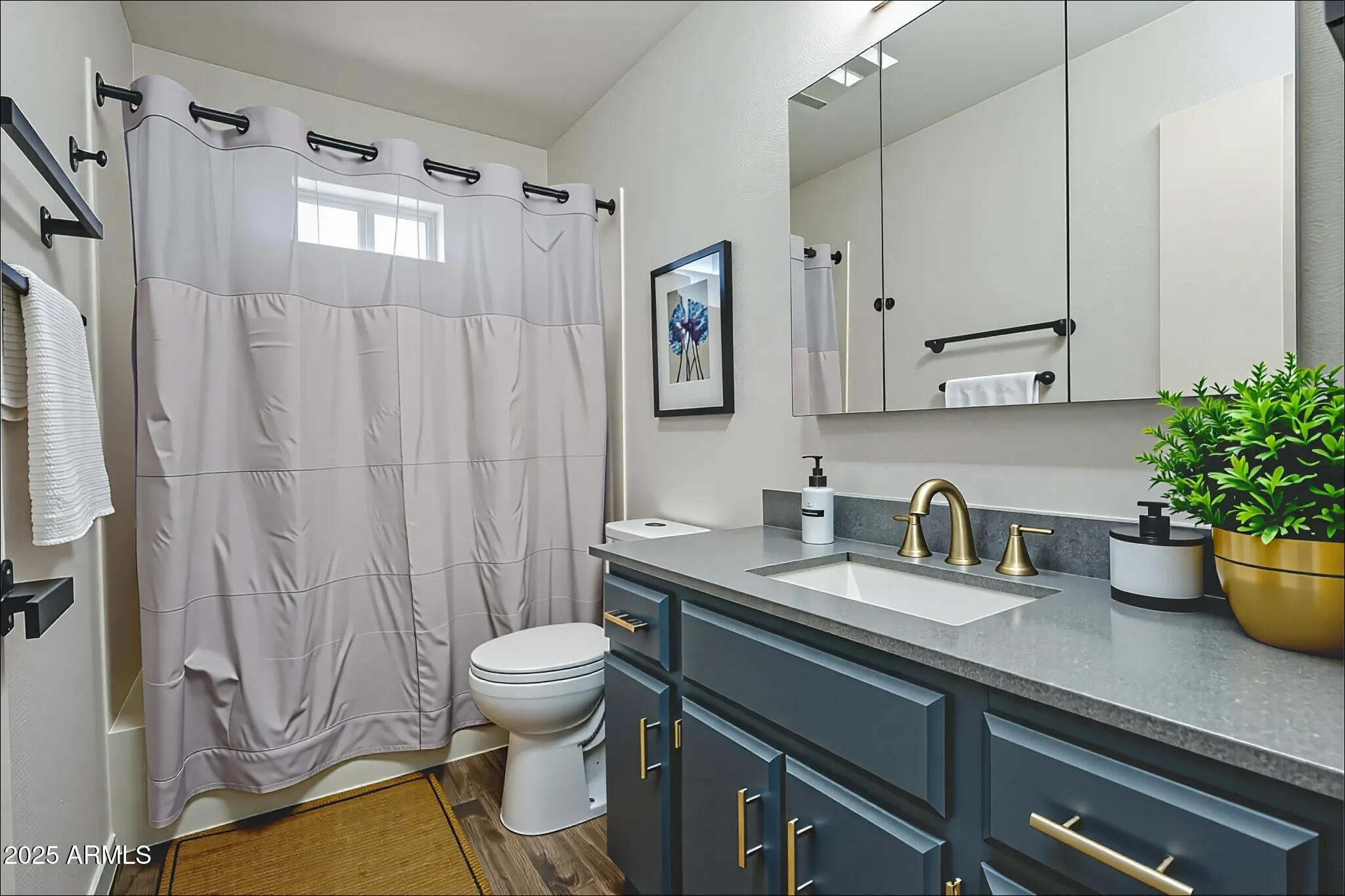 Cottonwood, Arizona 86326, United States, 5 Bedrooms Bedrooms, ,3 BathroomsBathrooms,Residential,Active,212290