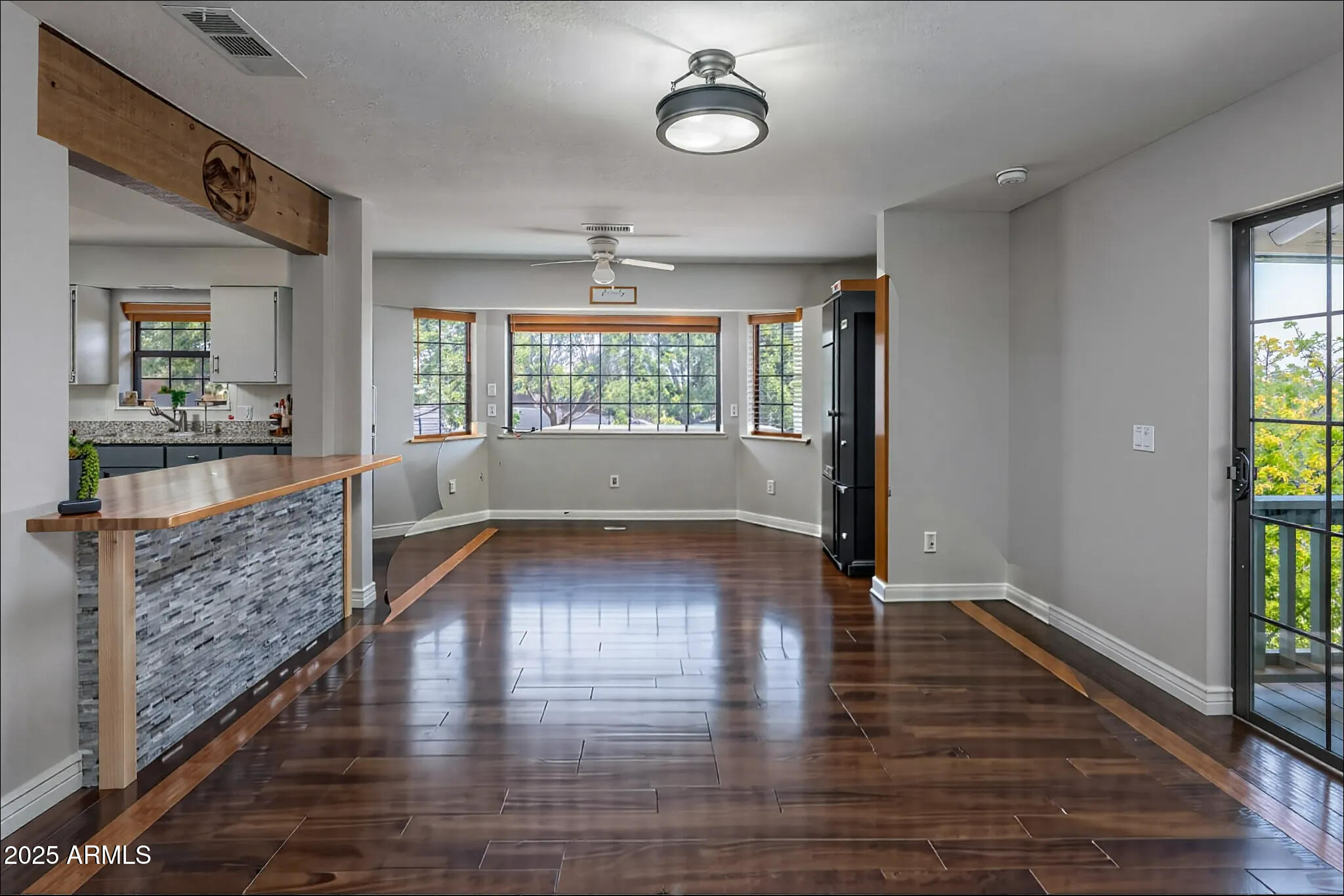 Cottonwood, Arizona 86326, United States, 5 Bedrooms Bedrooms, ,3 BathroomsBathrooms,Residential,Active,212290