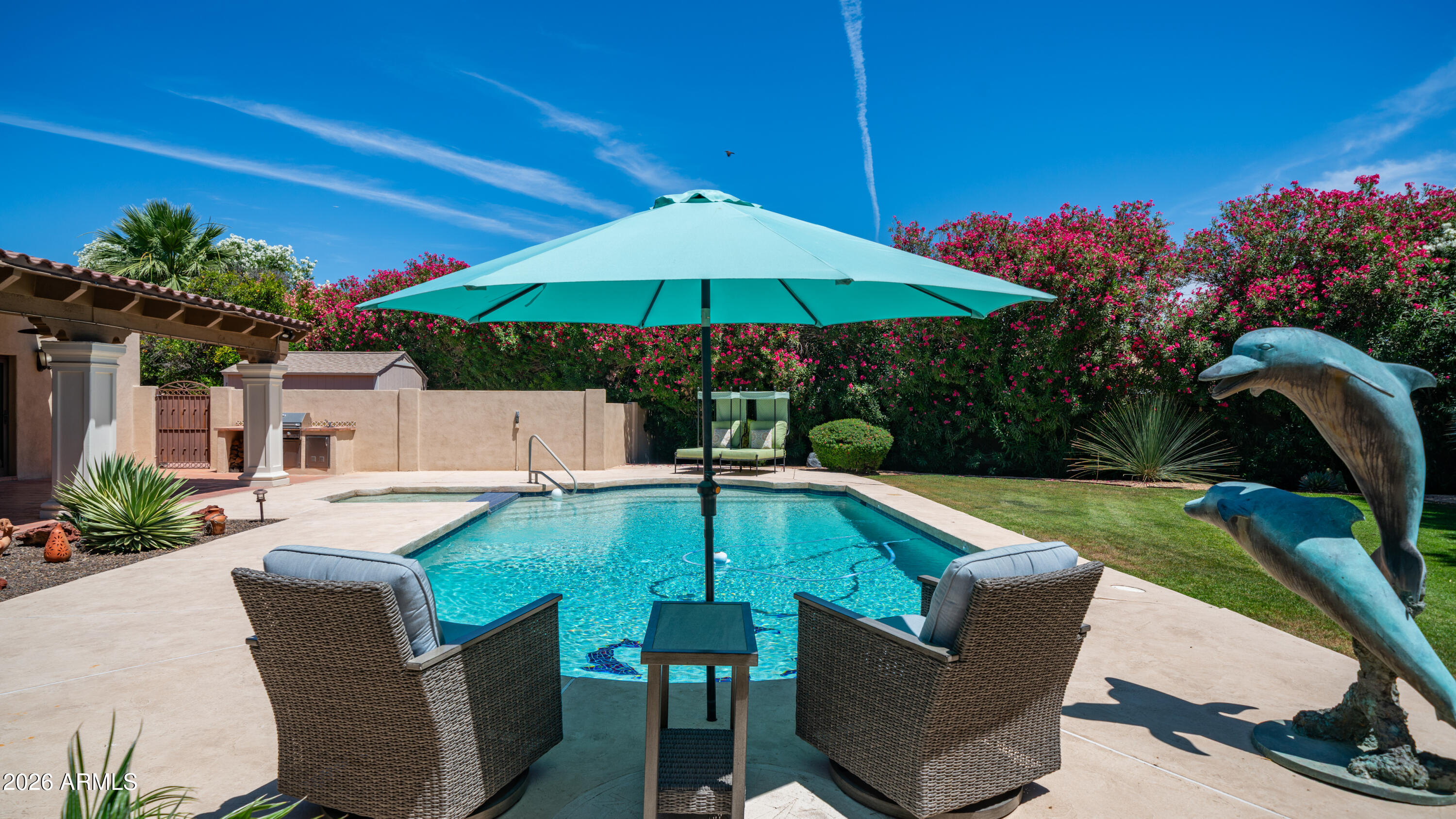 1909 N CALLE MADERAS --