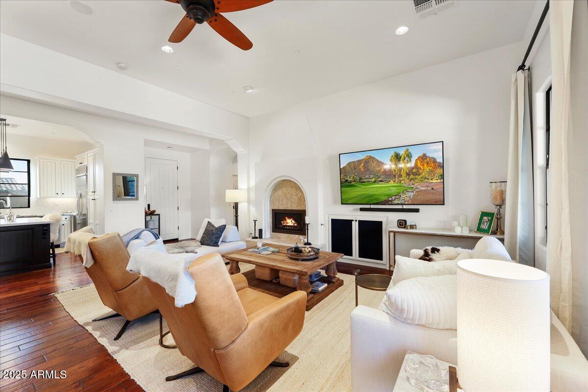 18650 N THOMPSON PEAK Parkway 1028