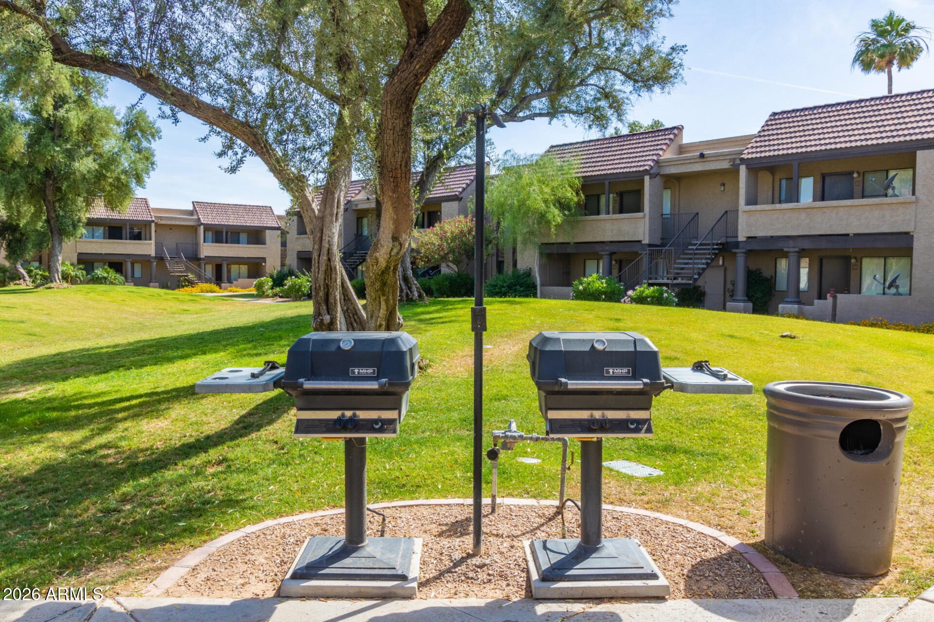 LAS COLINAS - Residential